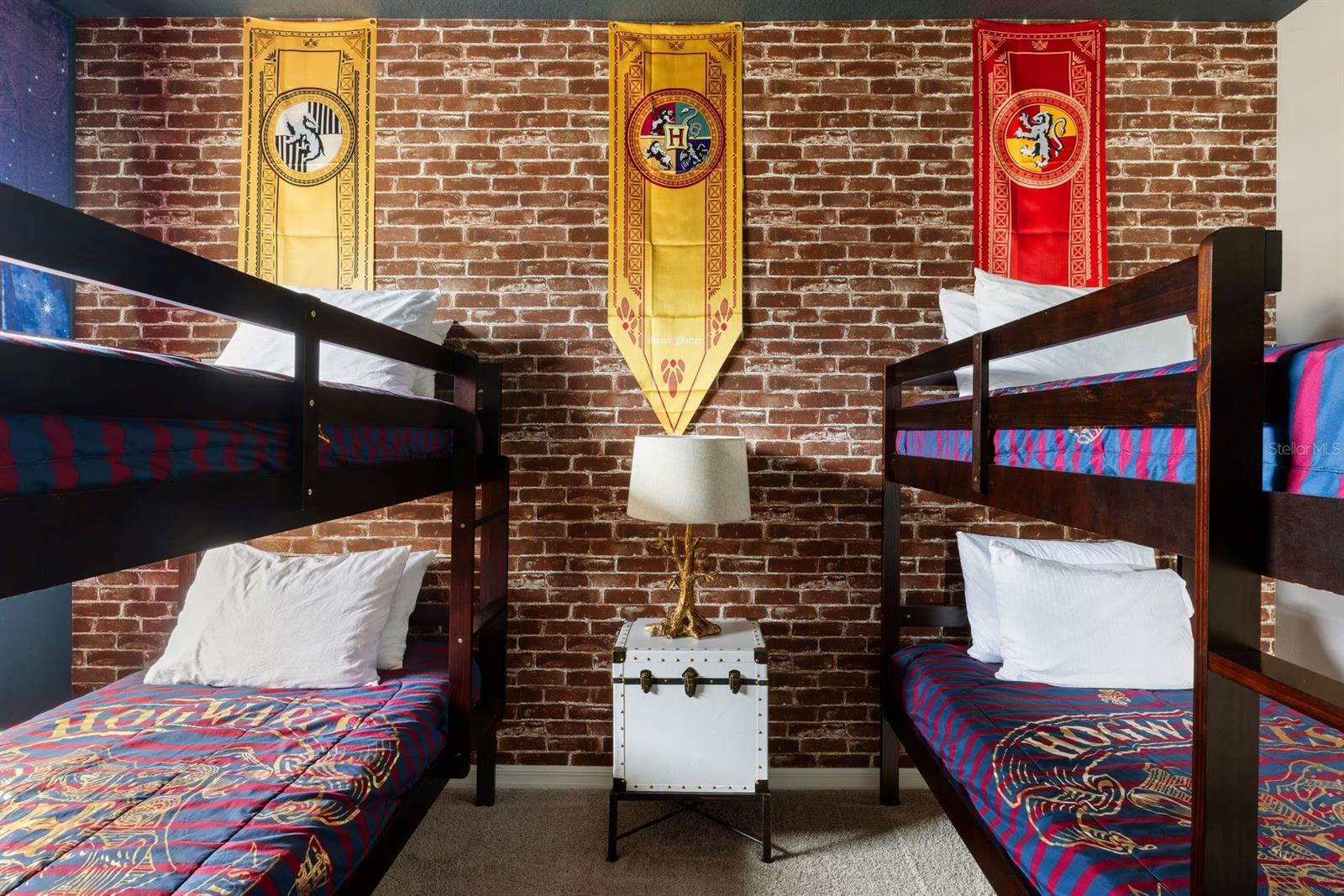 8934 COCONUT BREEZE DR