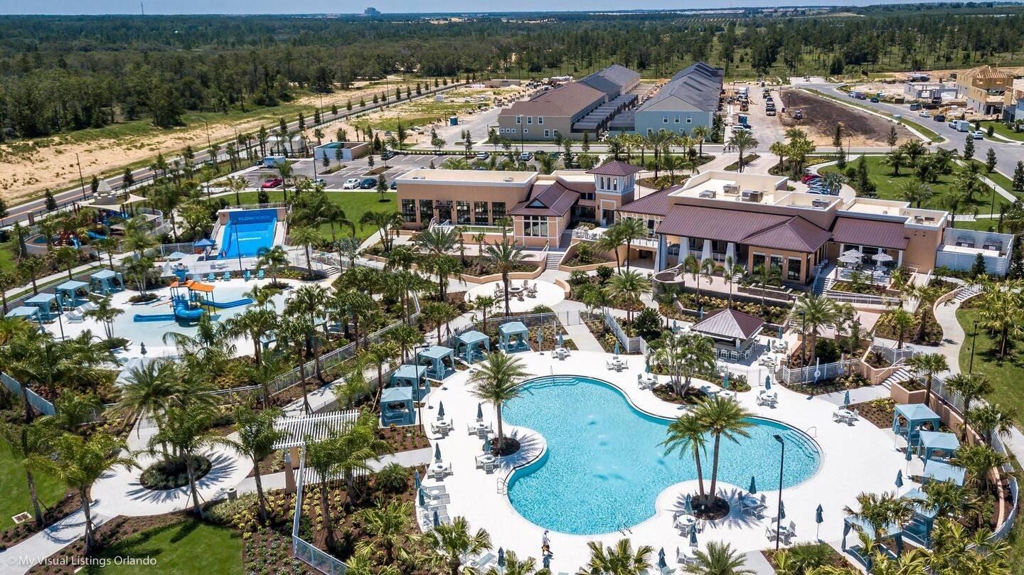 8934 COCONUT BREEZE DR