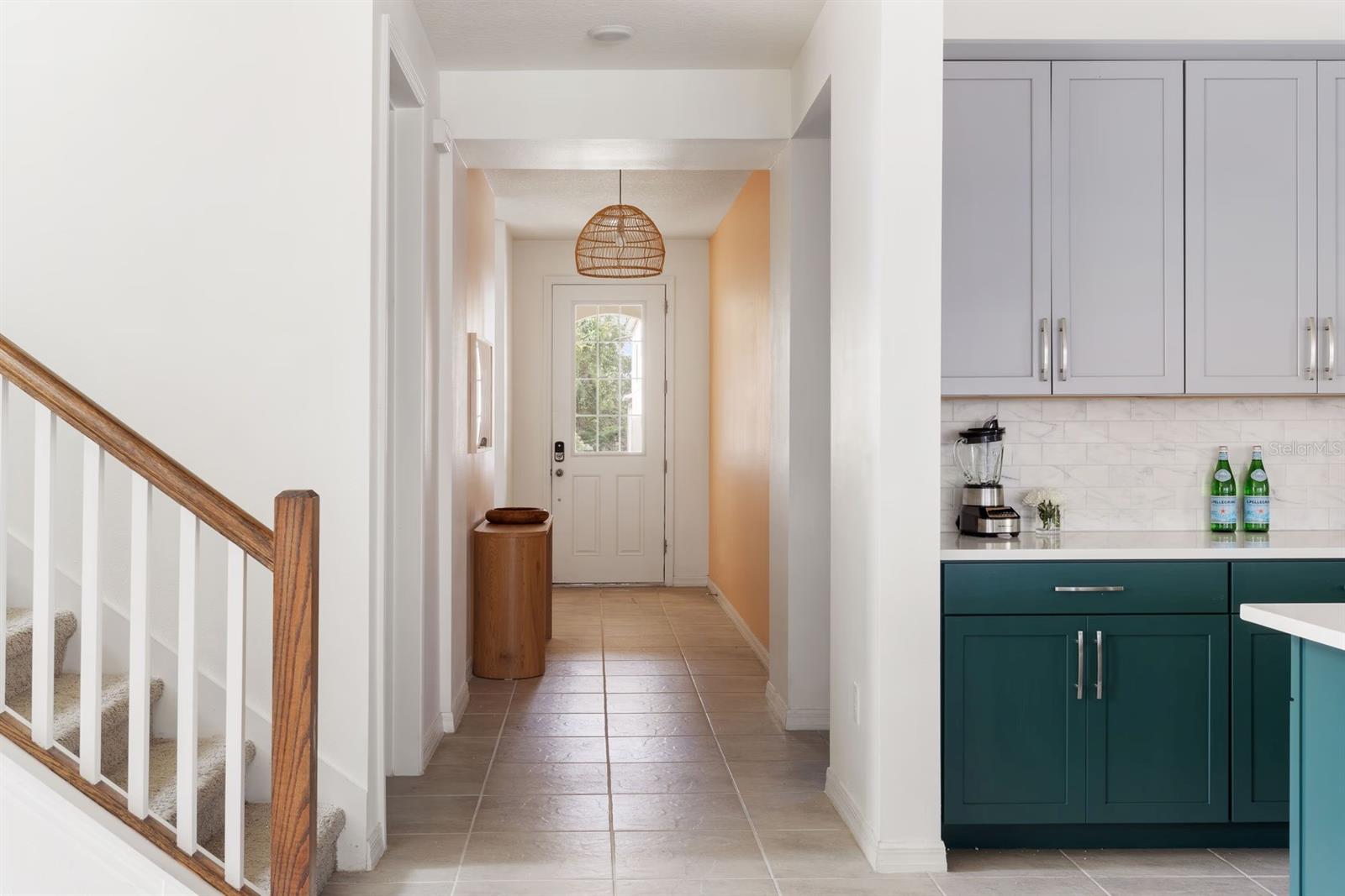 8934 COCONUT BREEZE DR