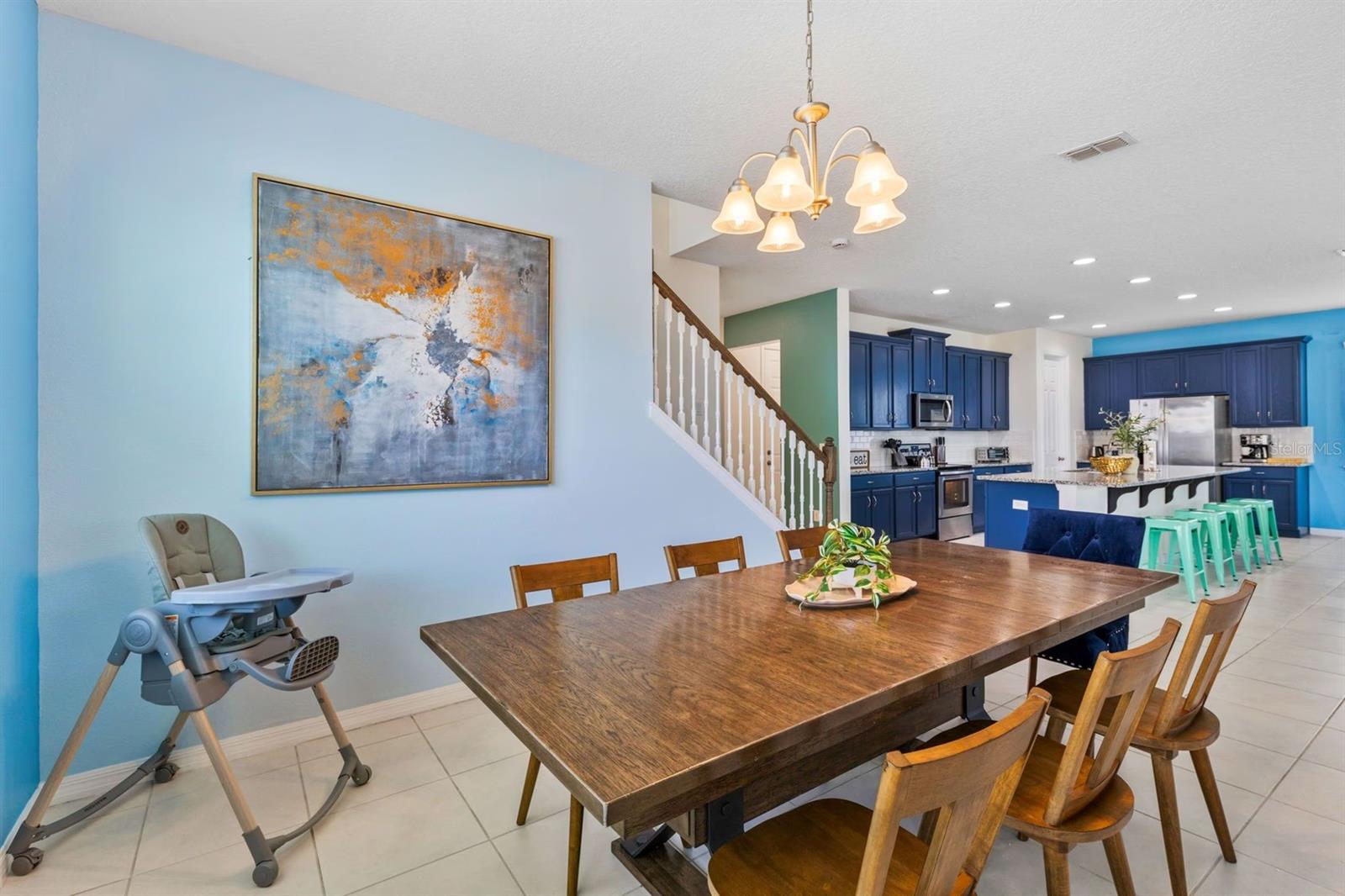 9042 SUNSHINE RIDGE LOOP