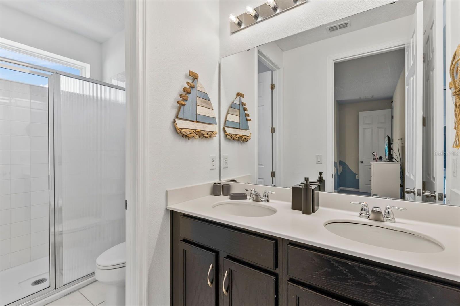 9042 SUNSHINE RIDGE LOOP