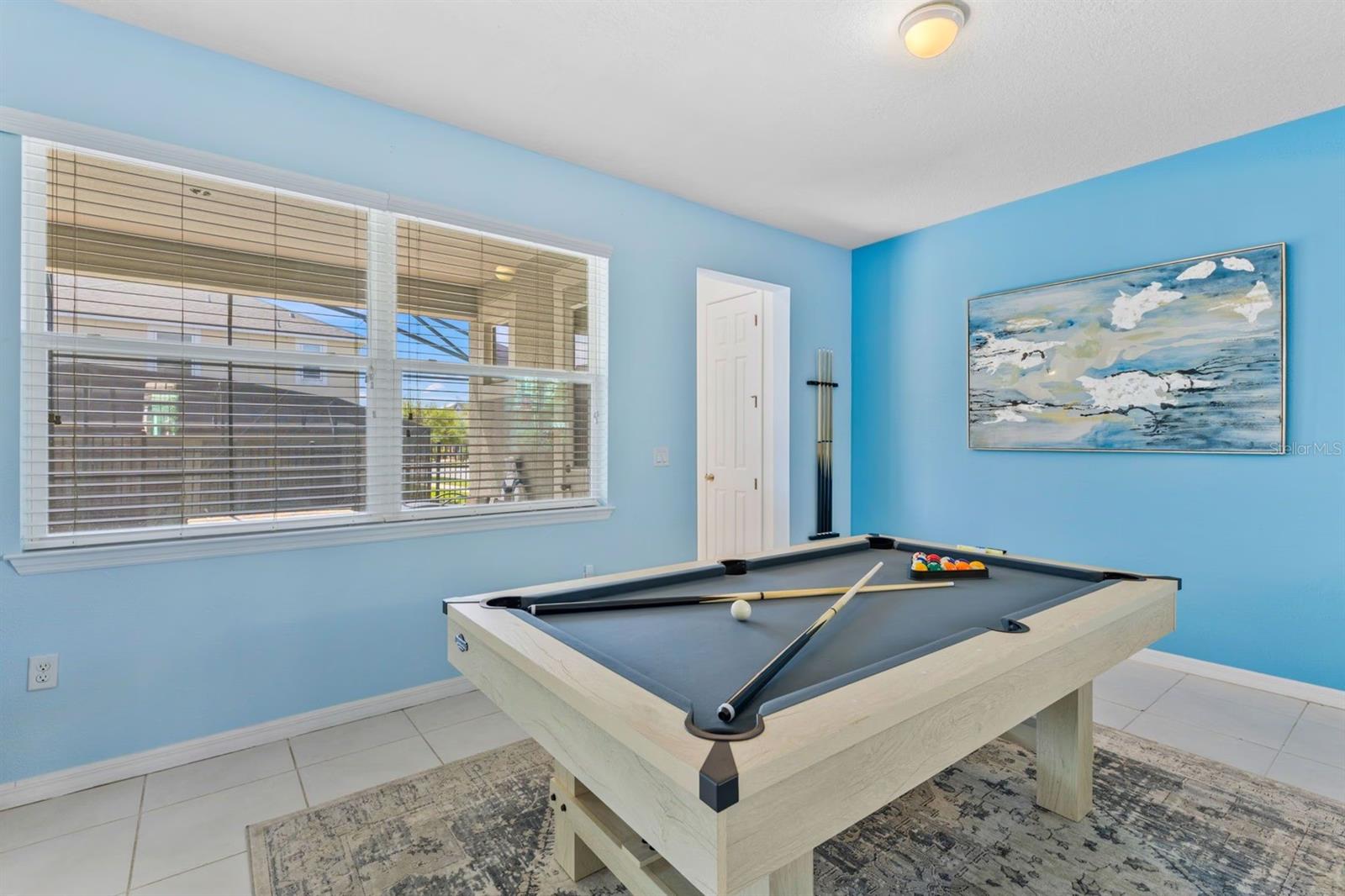 9042 SUNSHINE RIDGE LOOP