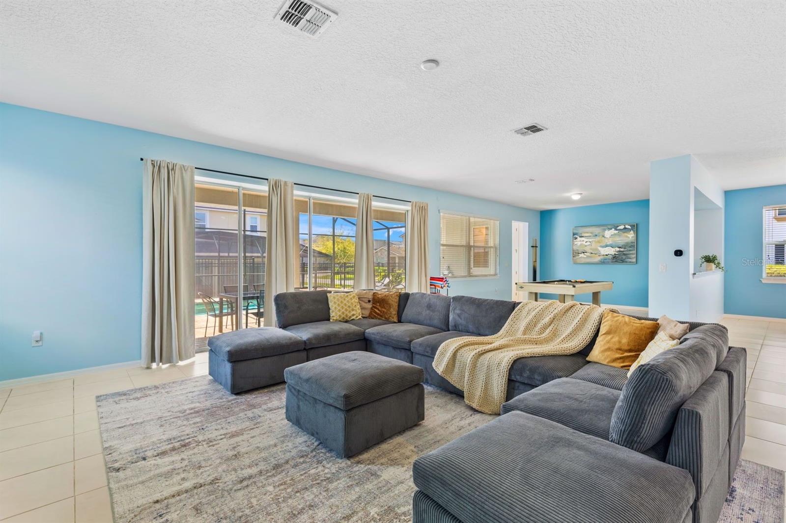 9042 SUNSHINE RIDGE LOOP