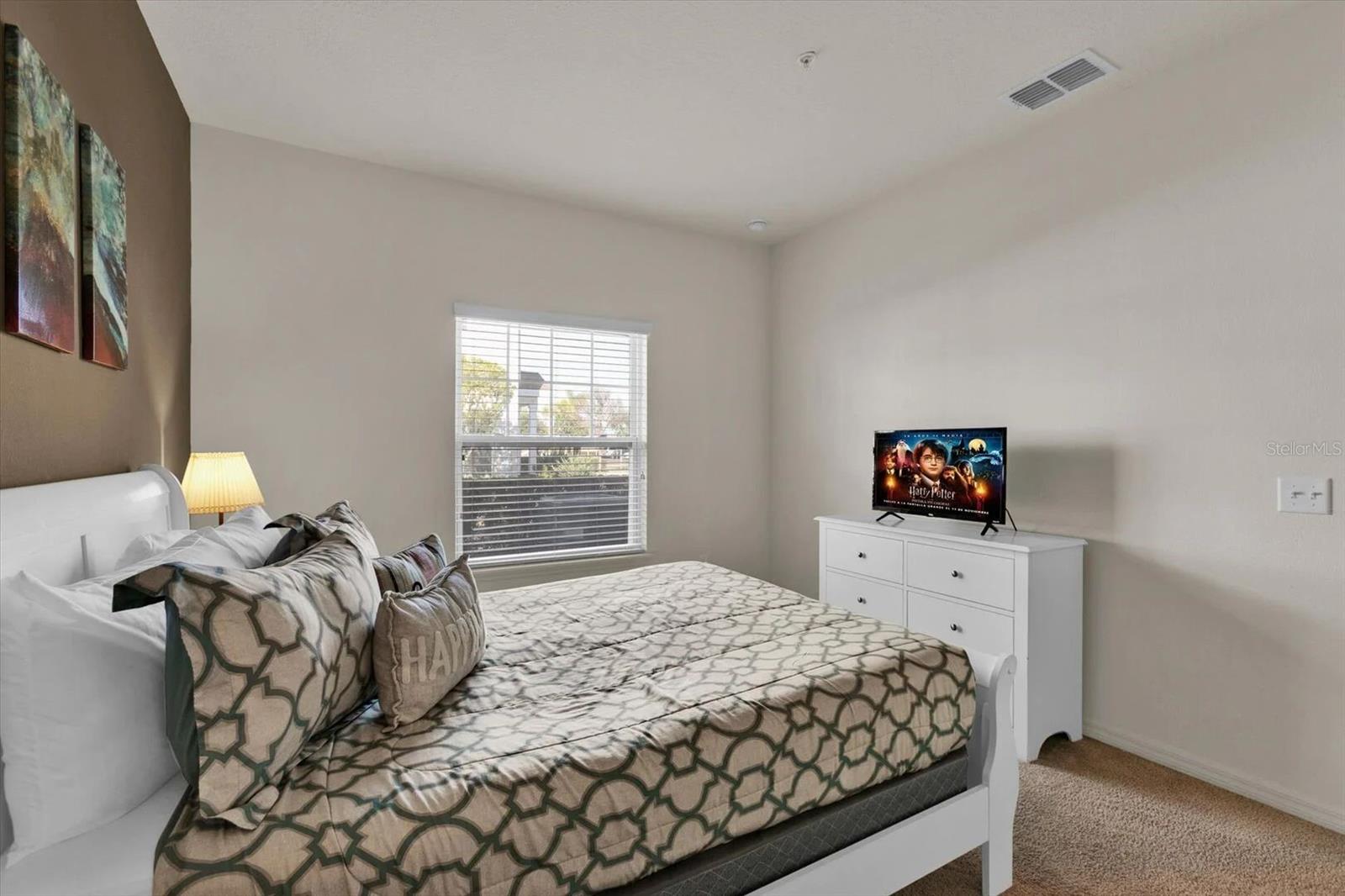 3206 GOLD LN
