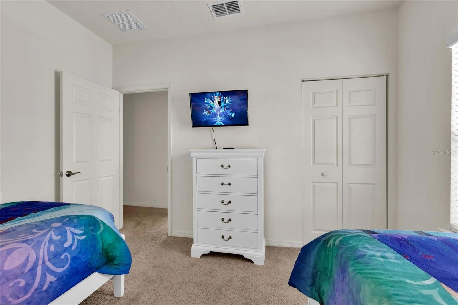 3206 GOLD LN