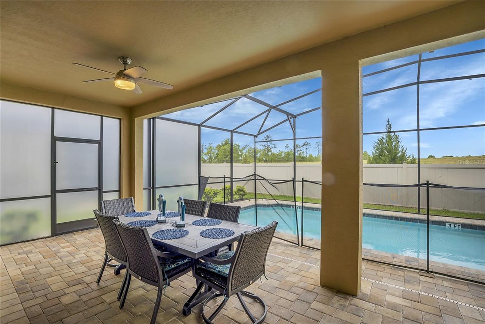 1576 NASSAU POINT TRL