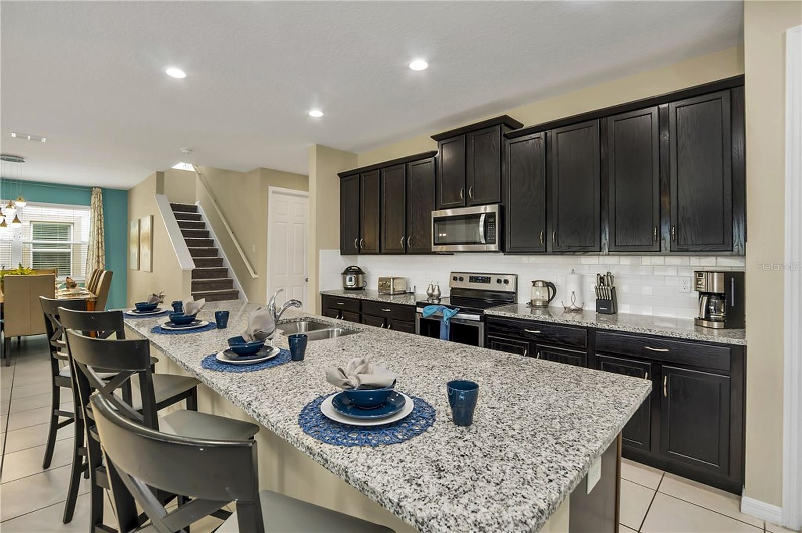 1576 NASSAU POINT TRL