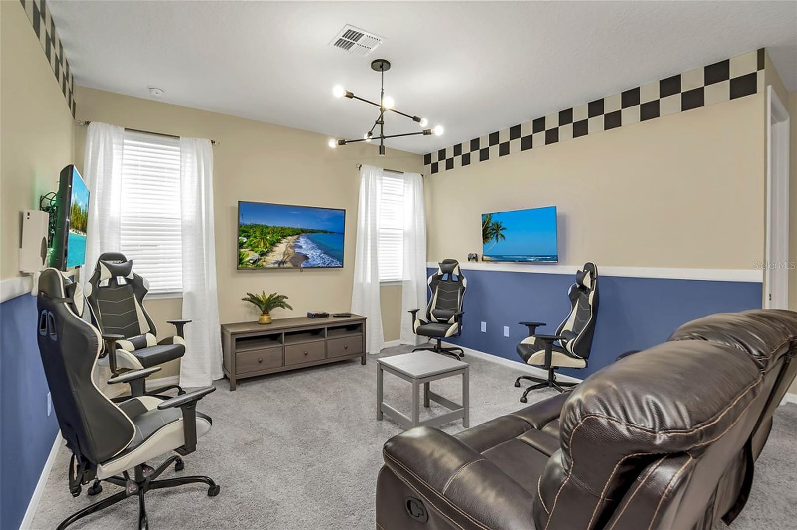 1576 NASSAU POINT TRL