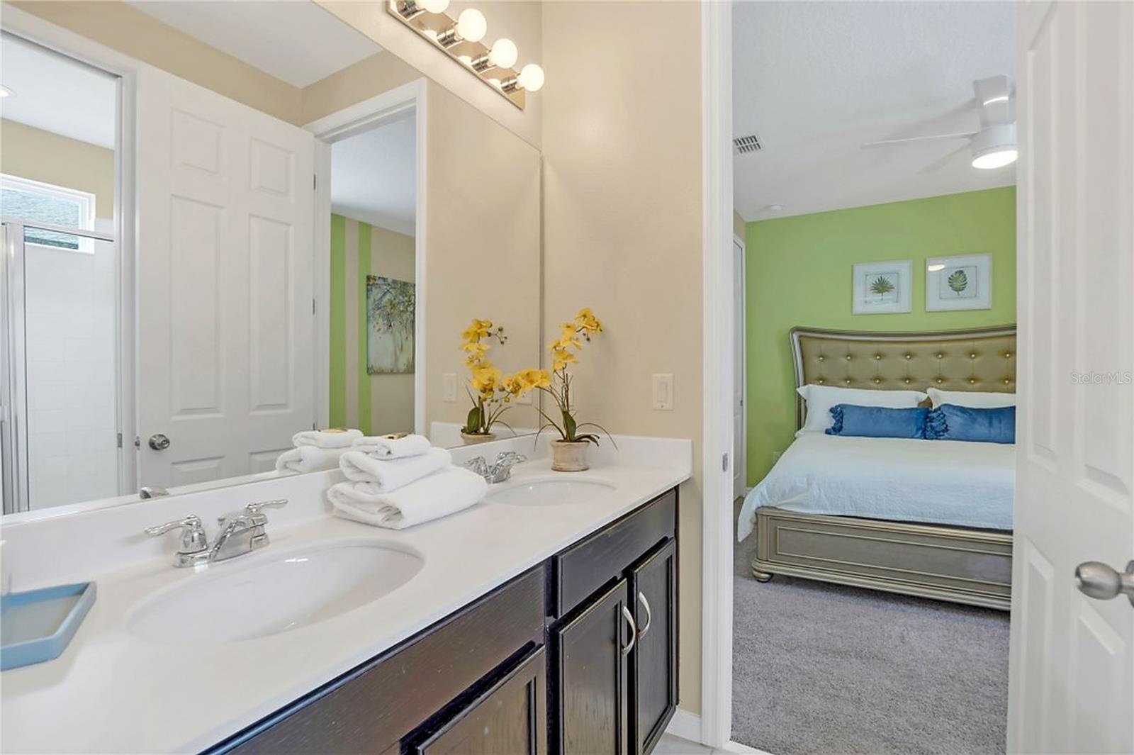 1576 NASSAU POINT TRL