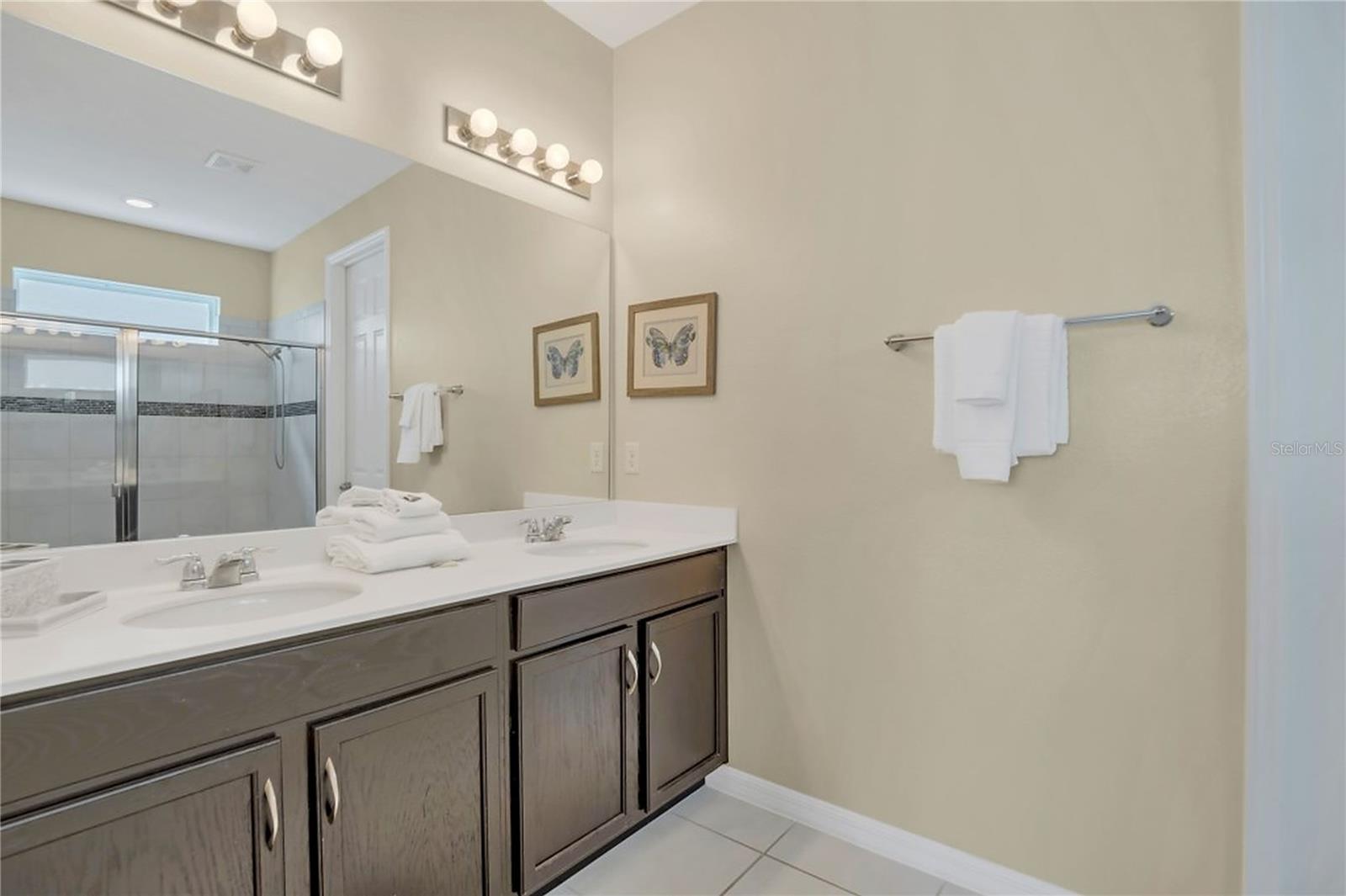 1576 NASSAU POINT TRL