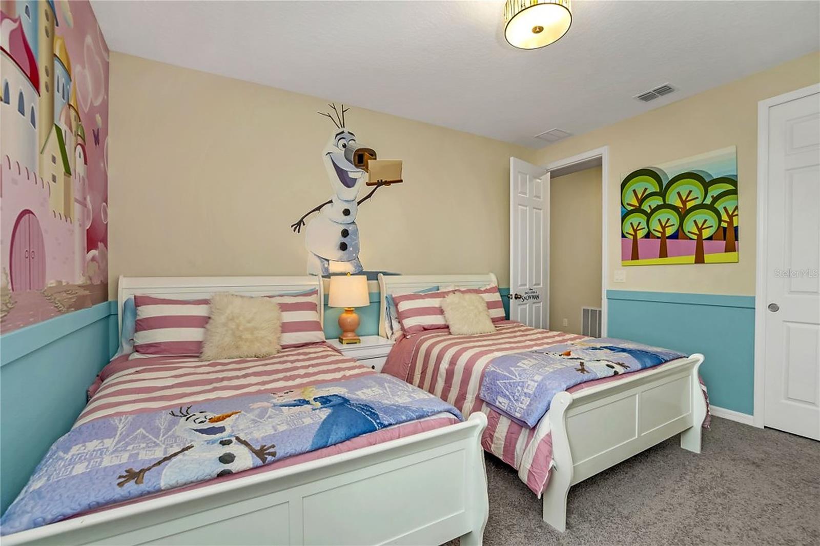 1576 NASSAU POINT TRL
