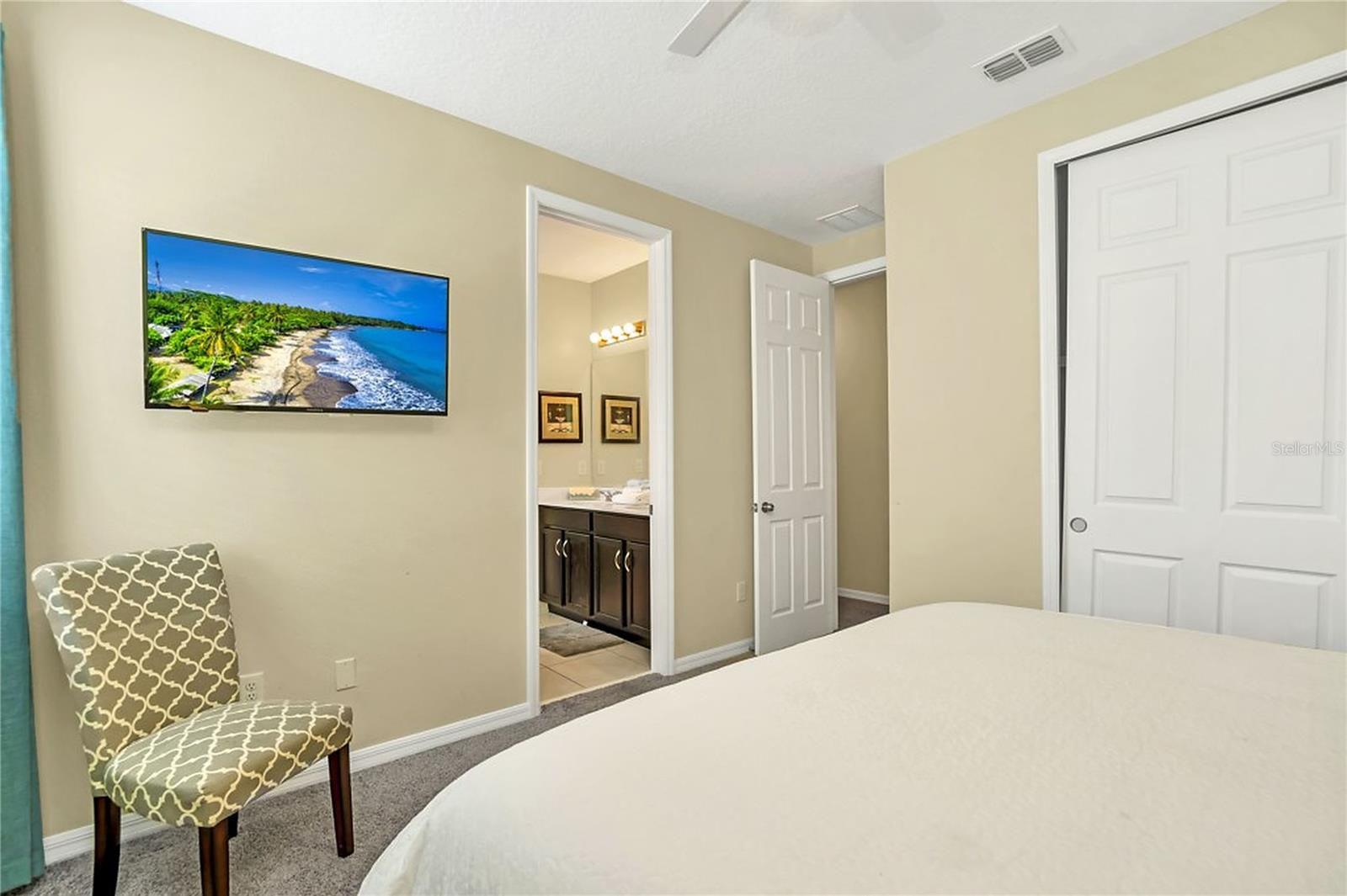 1576 NASSAU POINT TRL