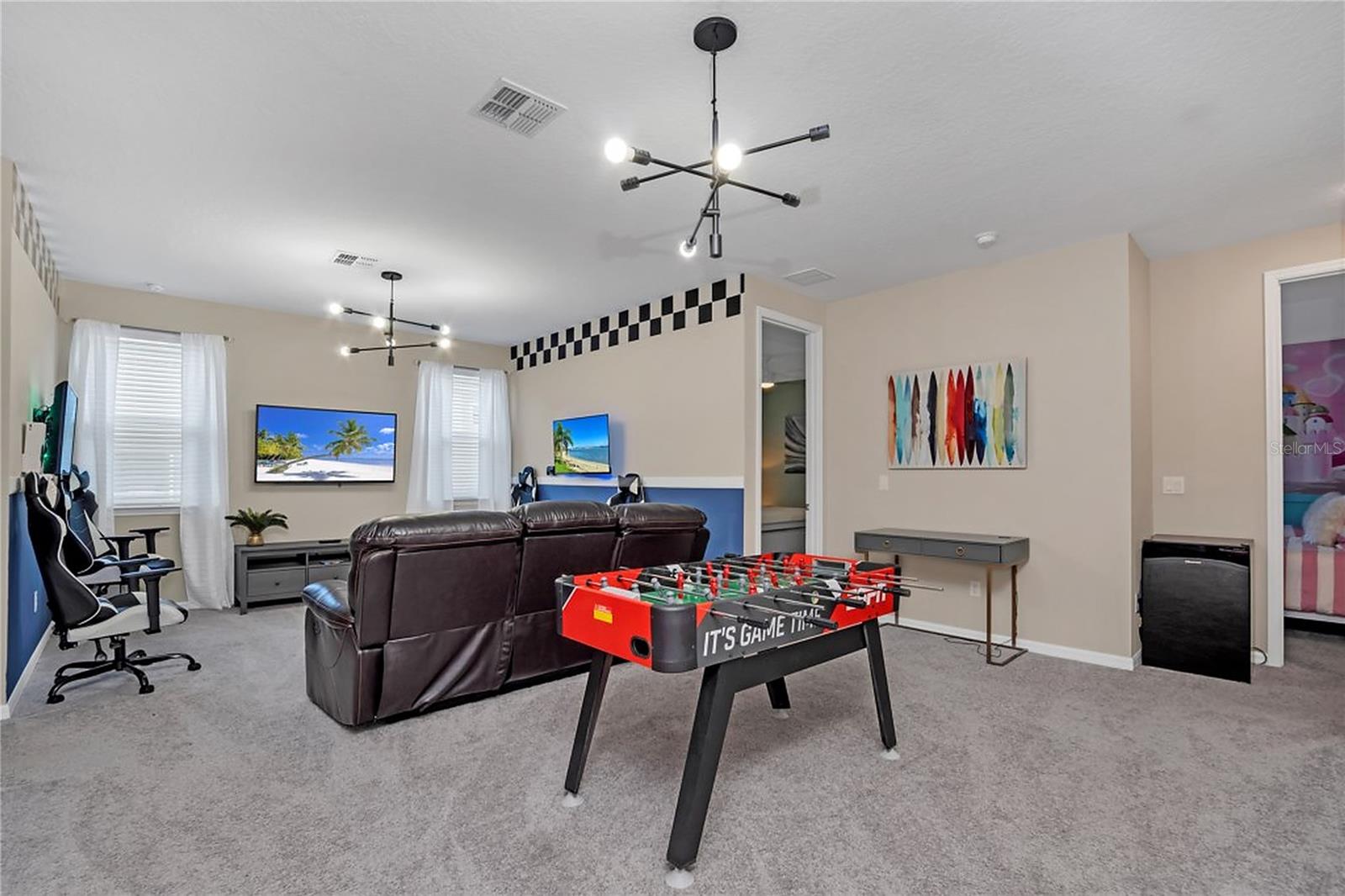 1576 NASSAU POINT TRL