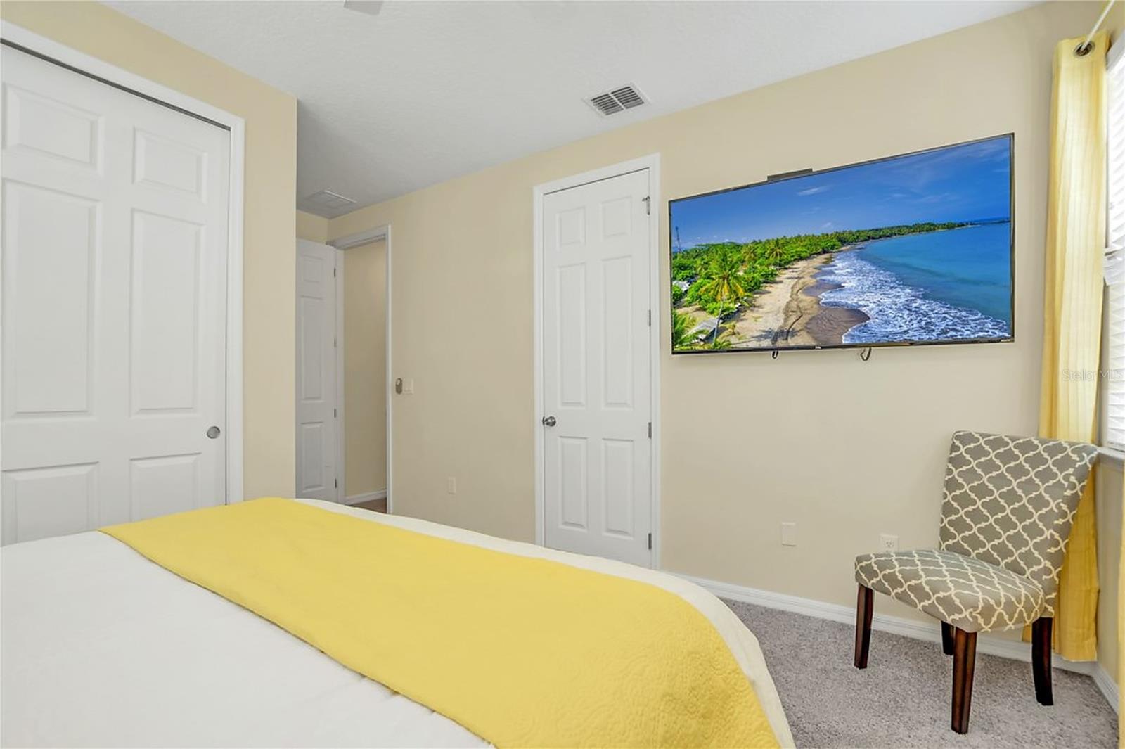 1576 NASSAU POINT TRL
