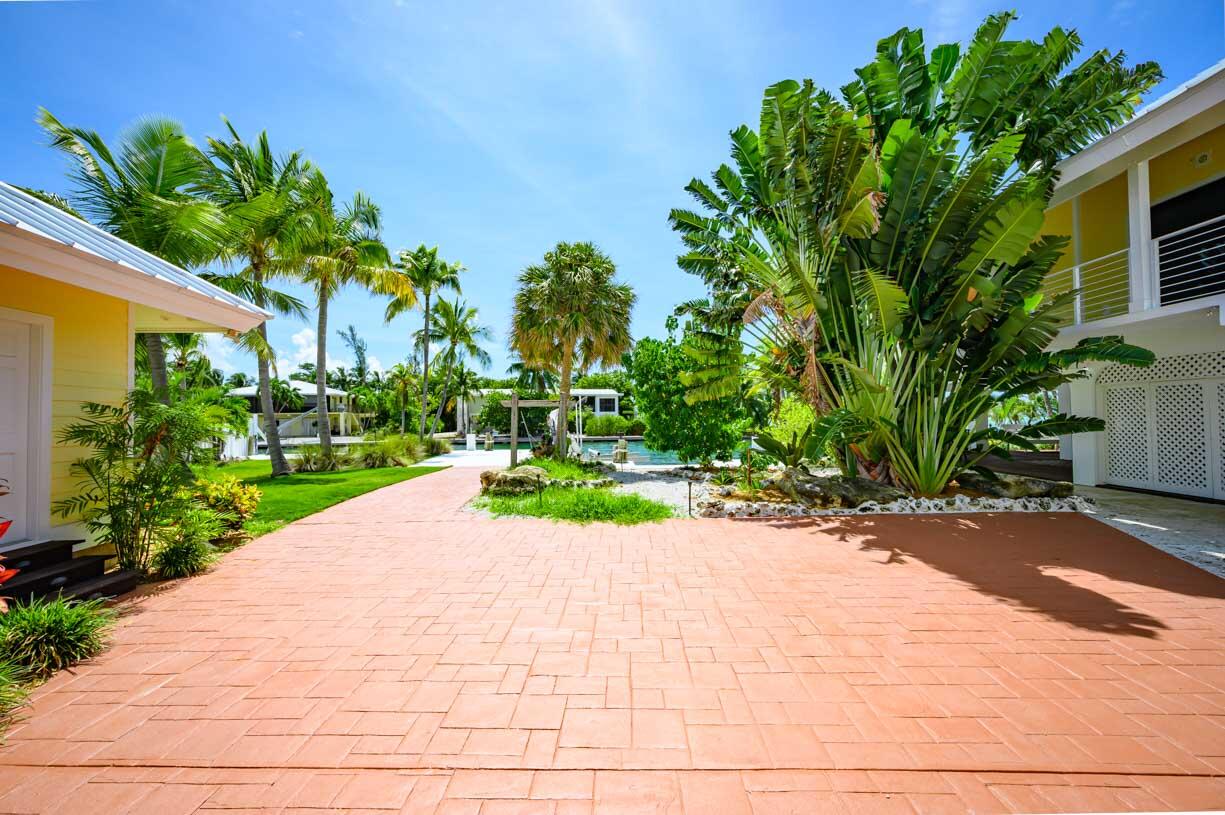 17024 W Green Turtle Lane