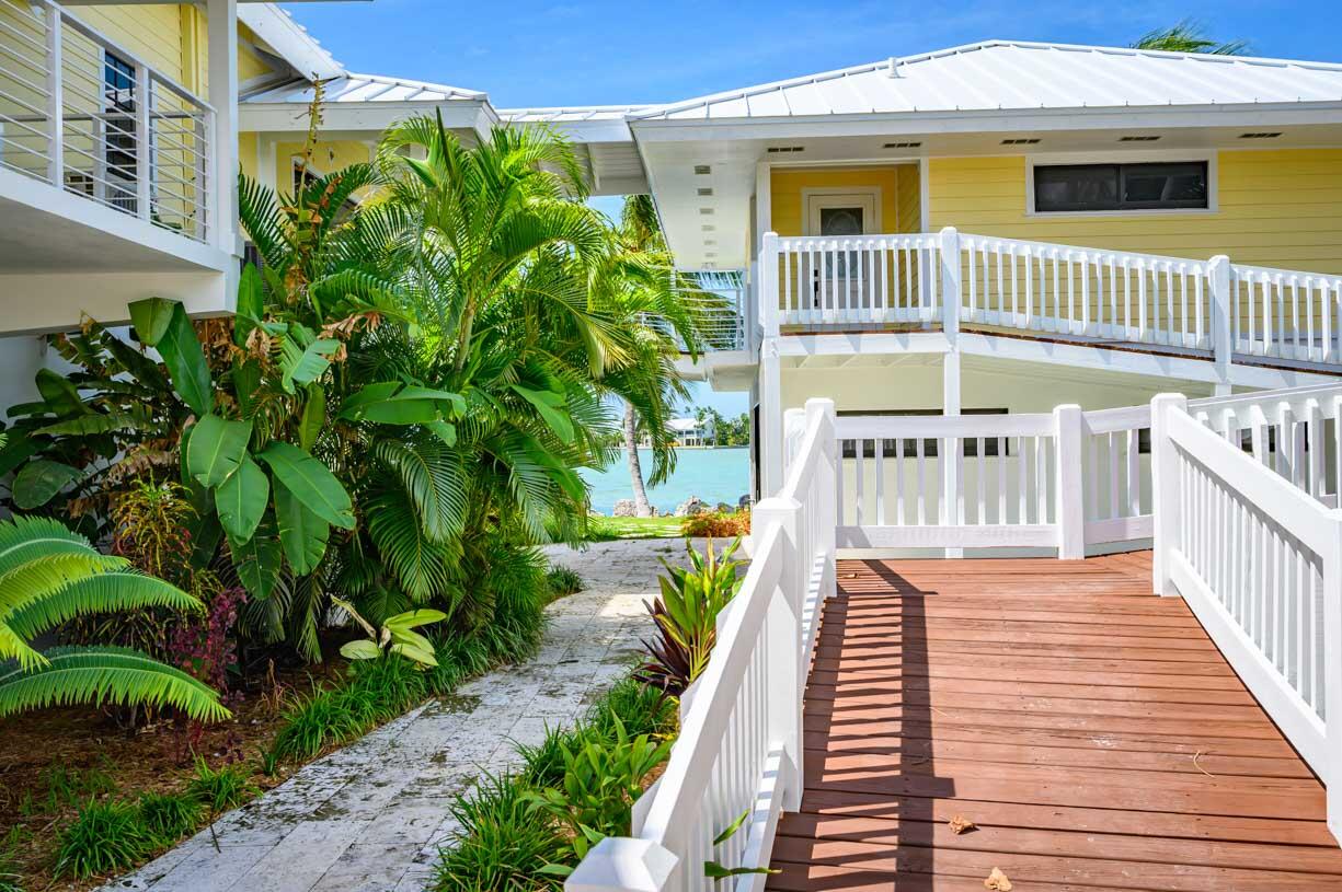 17024 W Green Turtle Lane