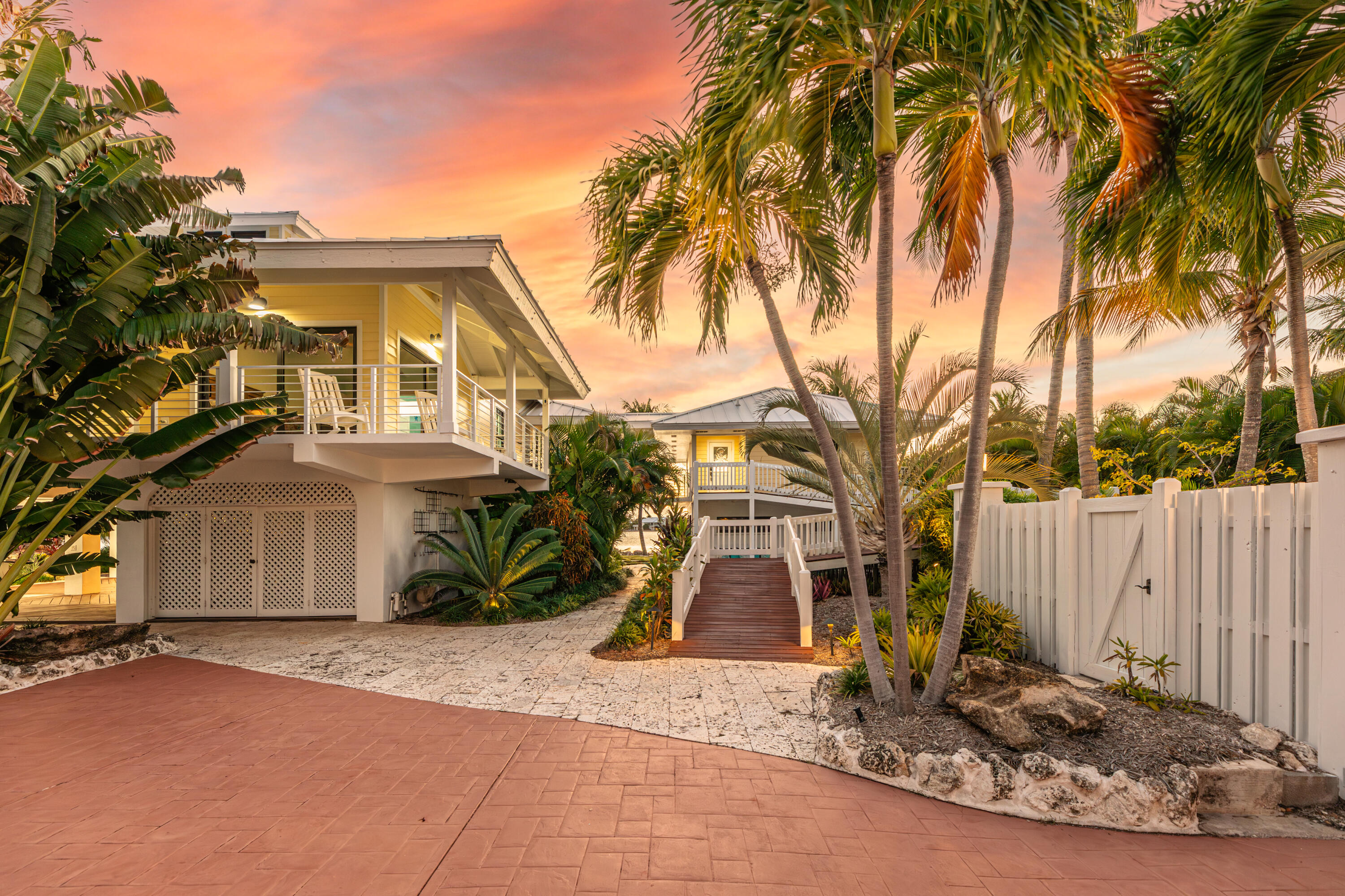 17024 W Green Turtle Lane