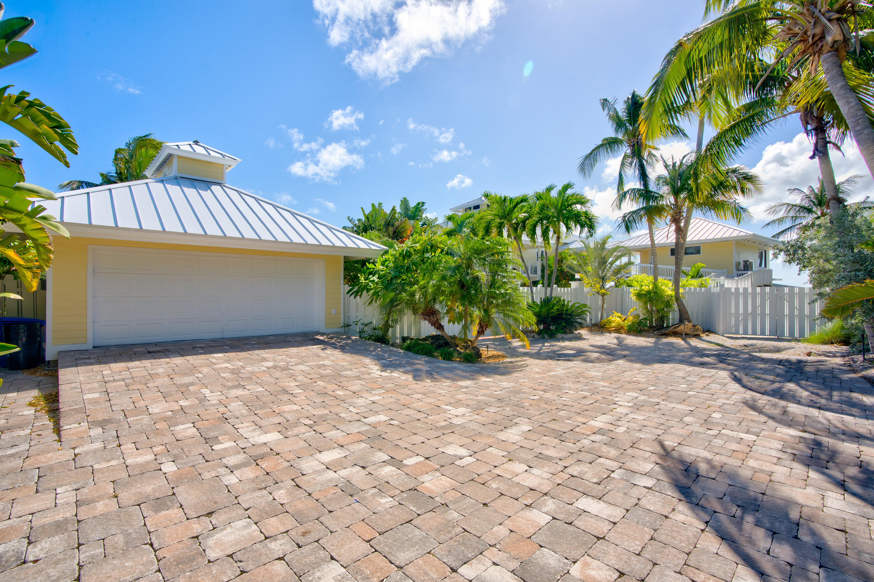 17024 W Green Turtle Lane