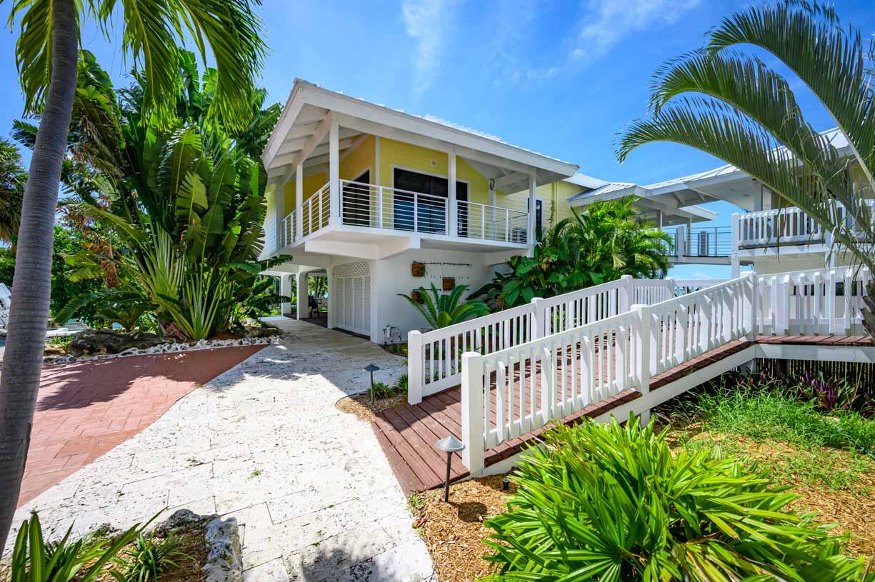 17024 W Green Turtle Lane