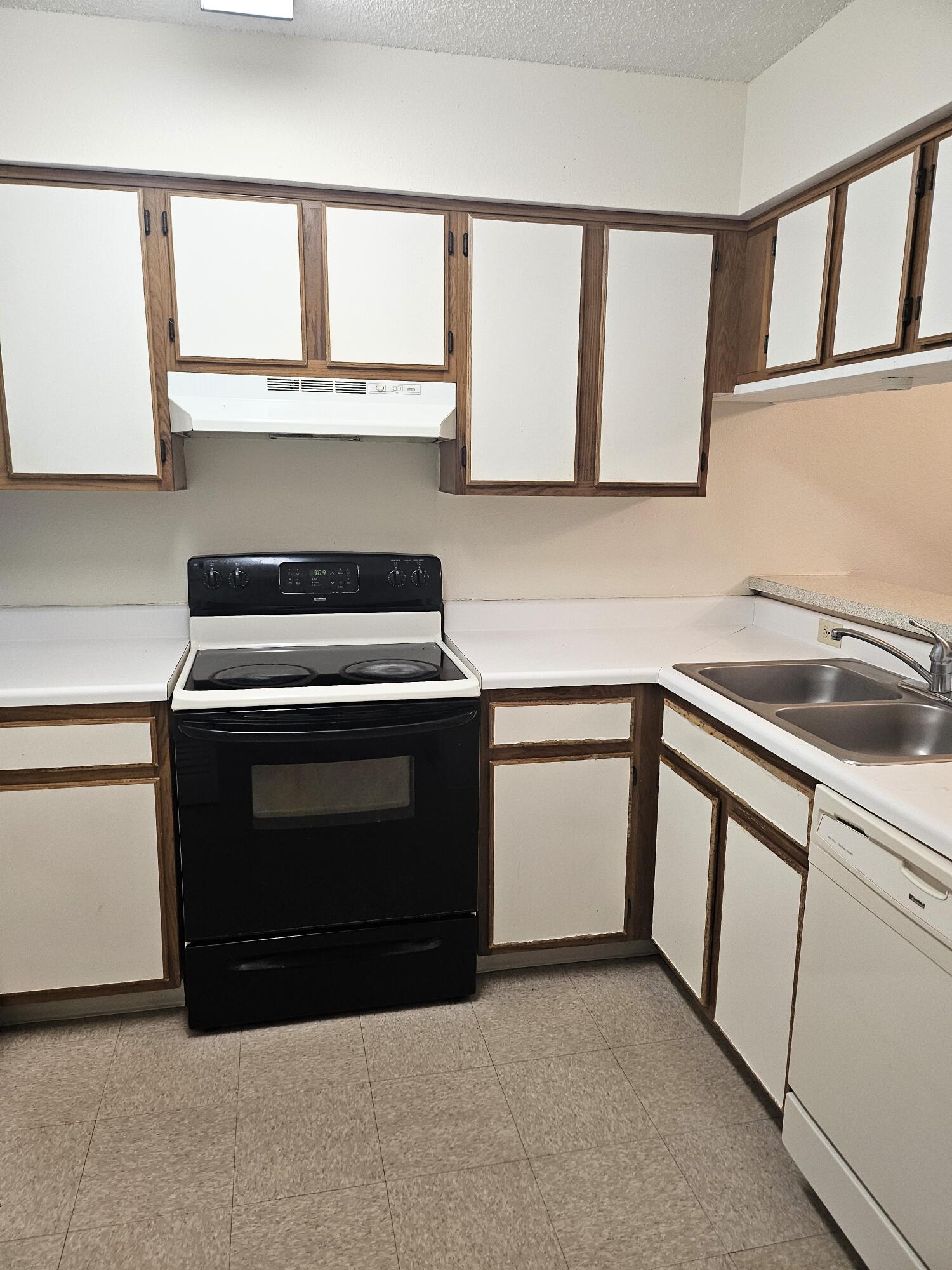 3930 S Roosevelt Boulevard Unit: W410