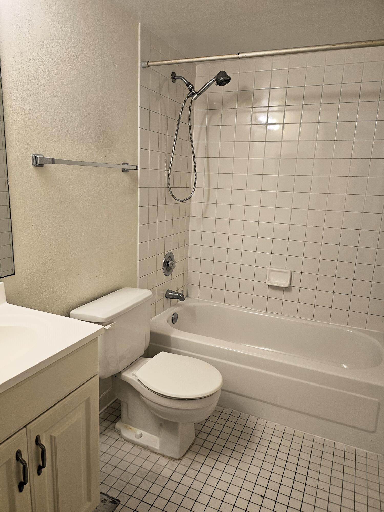 3930 S Roosevelt Boulevard Unit: W410