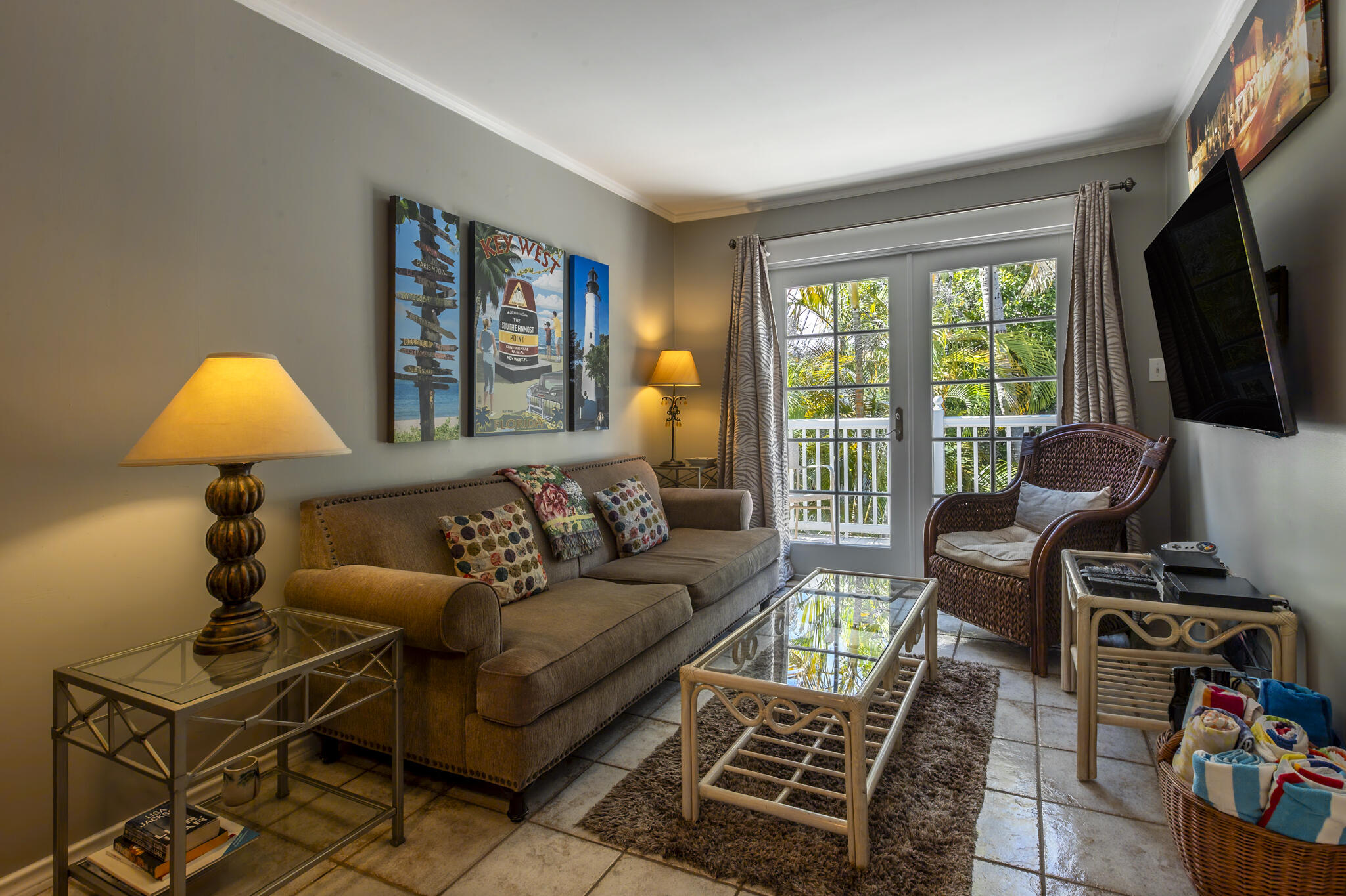 204 Southard Street Unit: 5