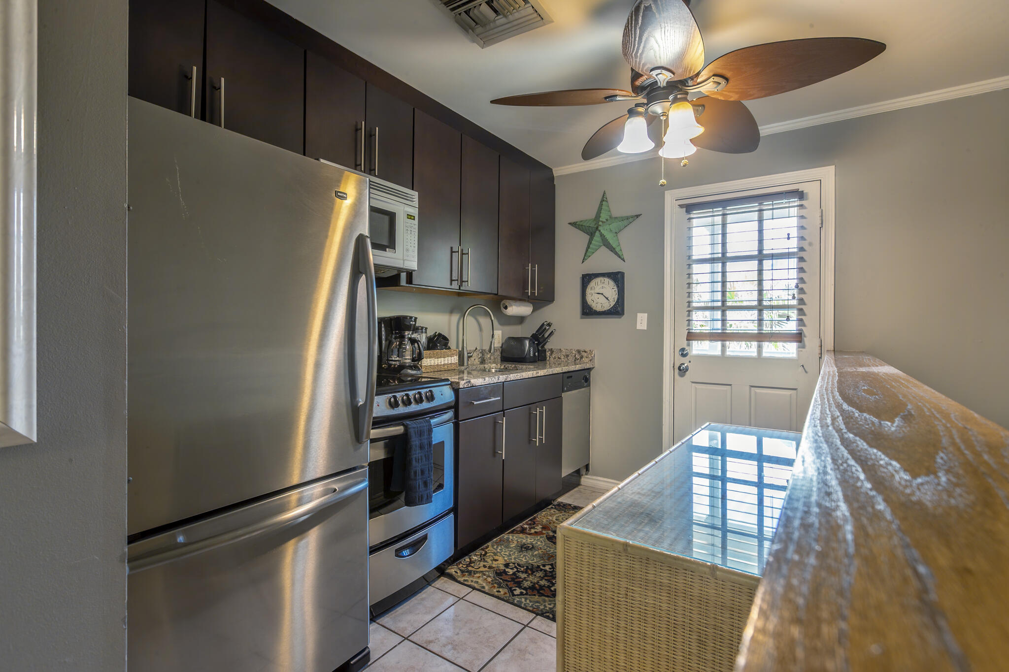 204 Southard Street Unit: 5