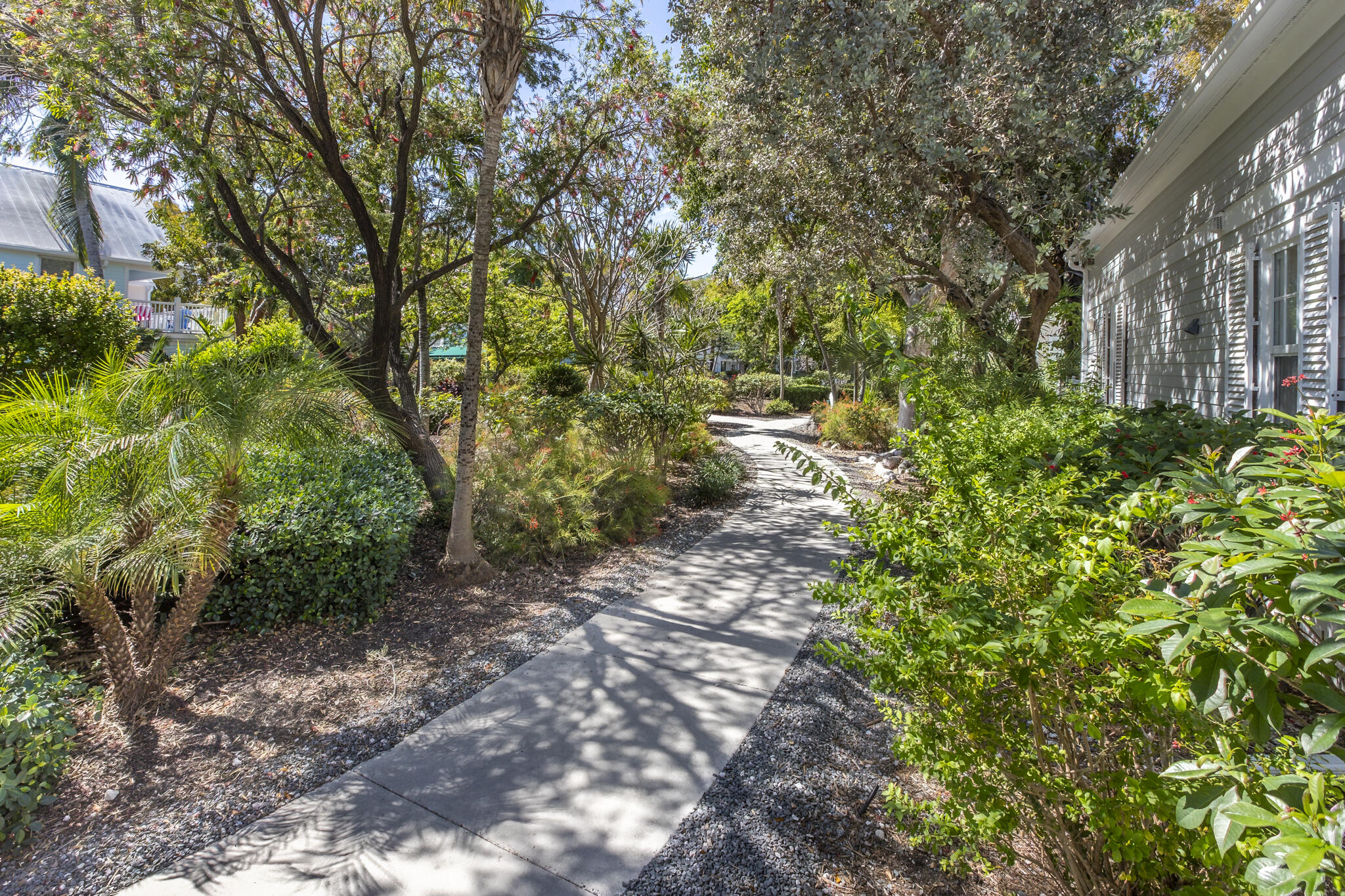 204 Southard Street Unit: 5