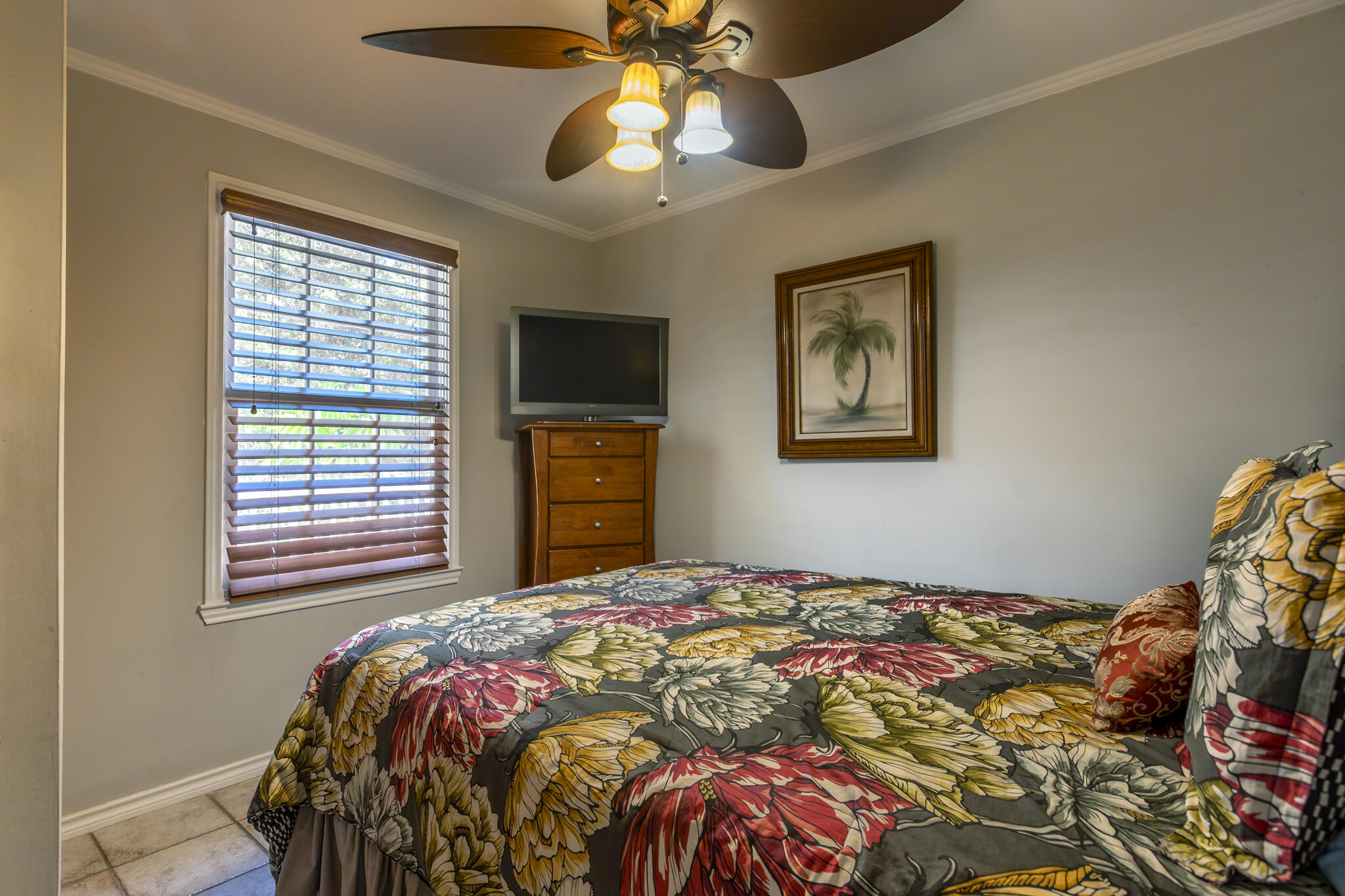 204 Southard Street Unit: 5