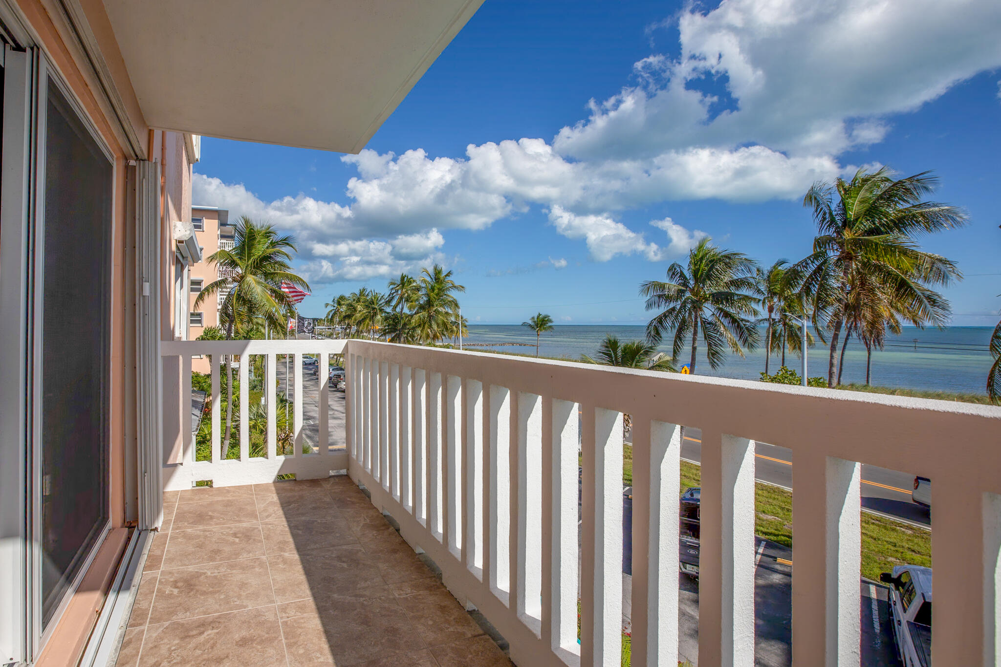 2601 S Roosevelt Blvd, #305A