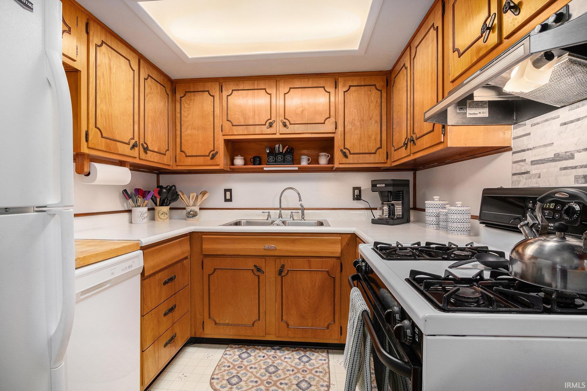1332 Gable Drive