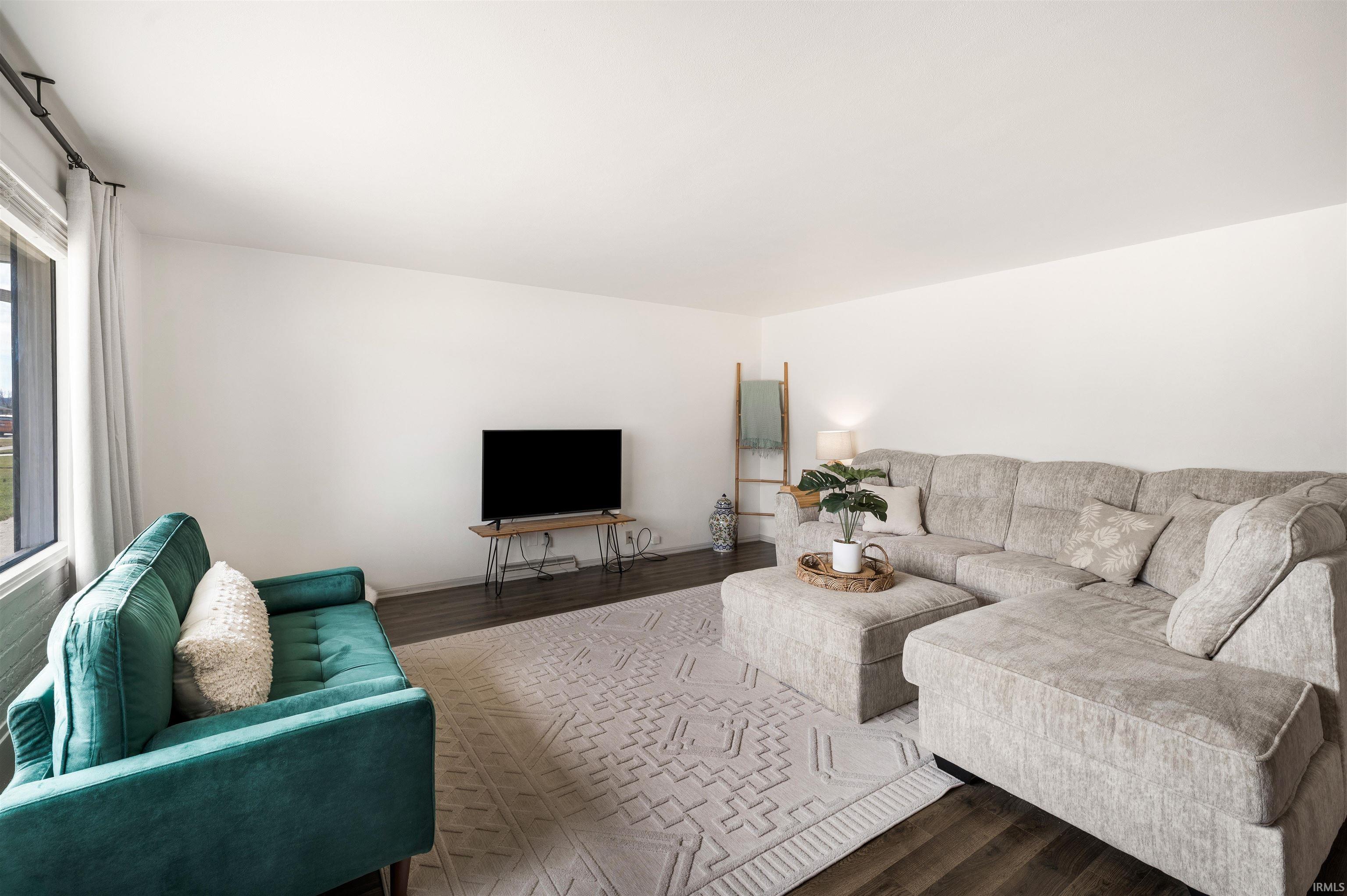 221 N Tuxedo Drive