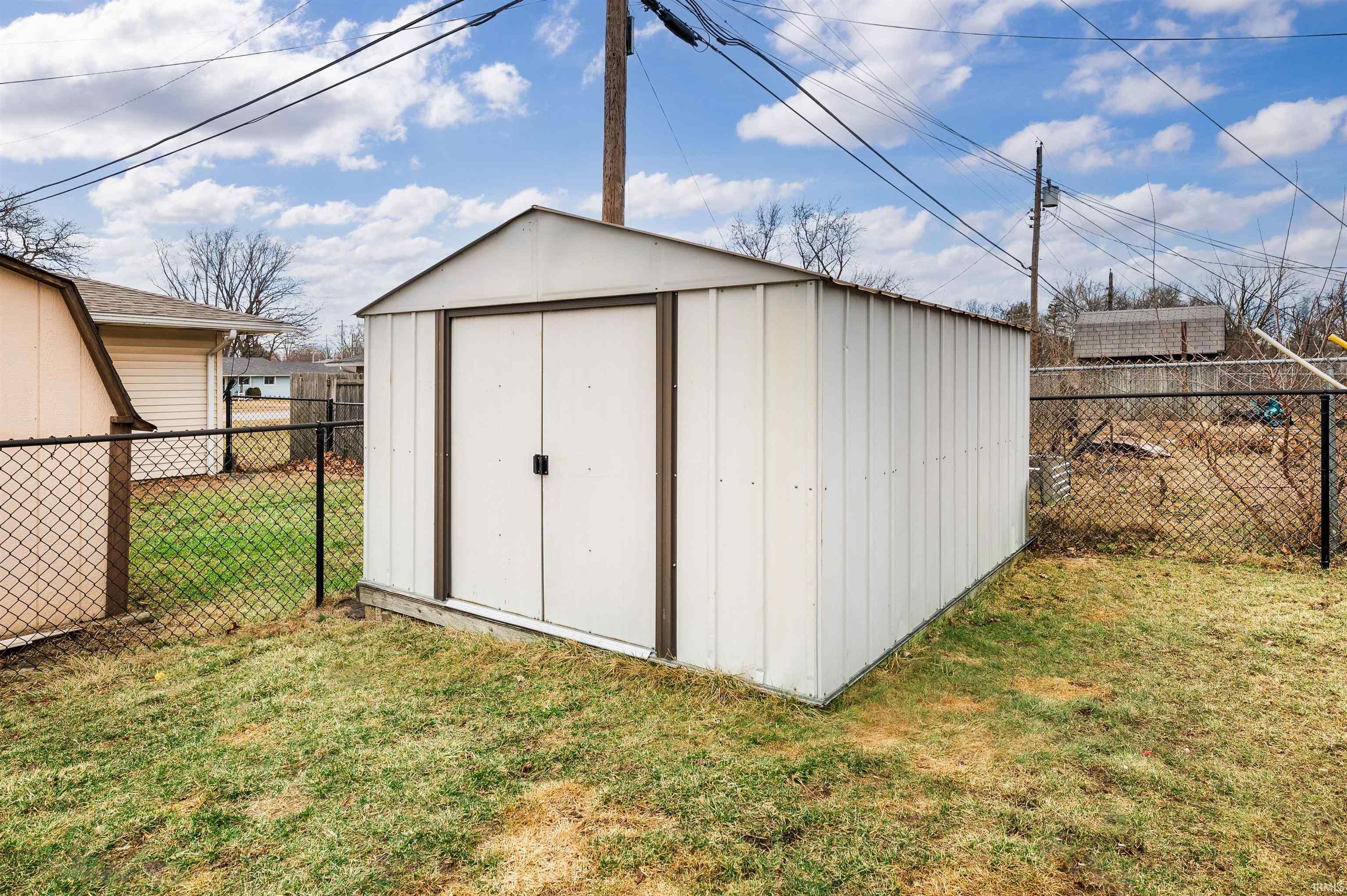 221 N Tuxedo Drive