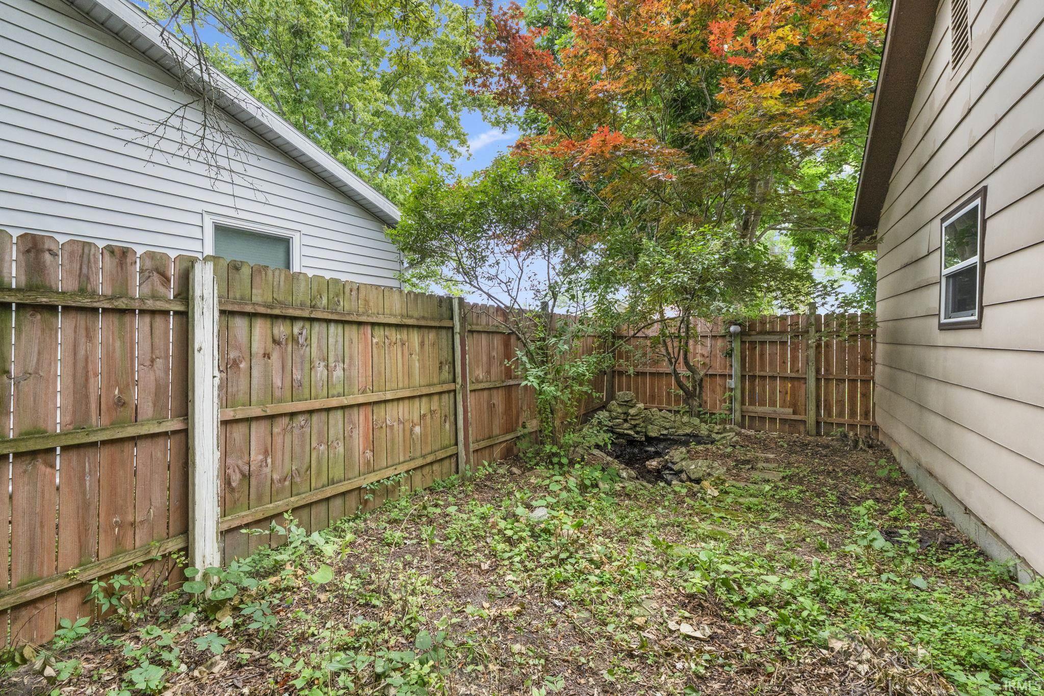 8 Topaz Drive