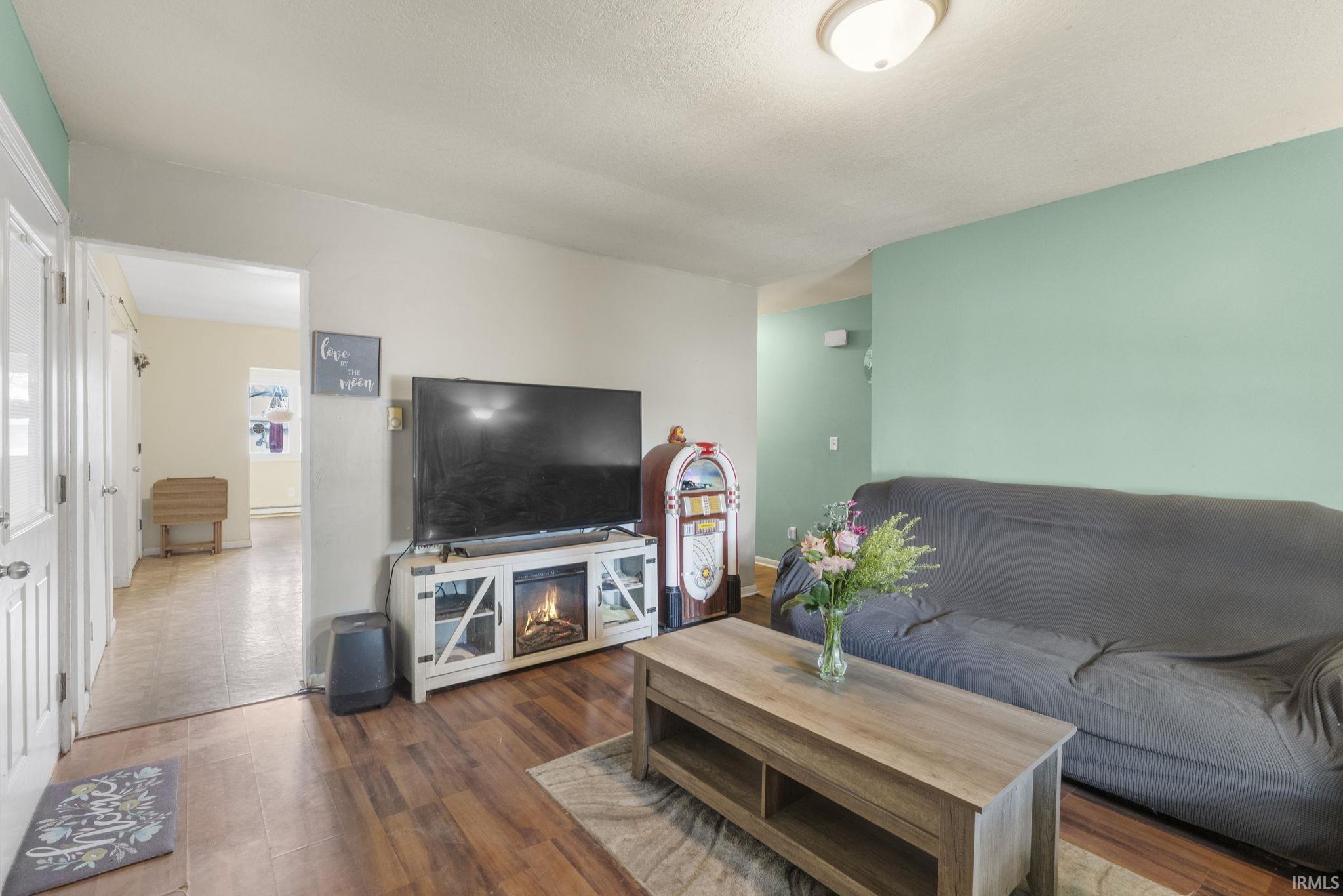 8 Topaz Drive