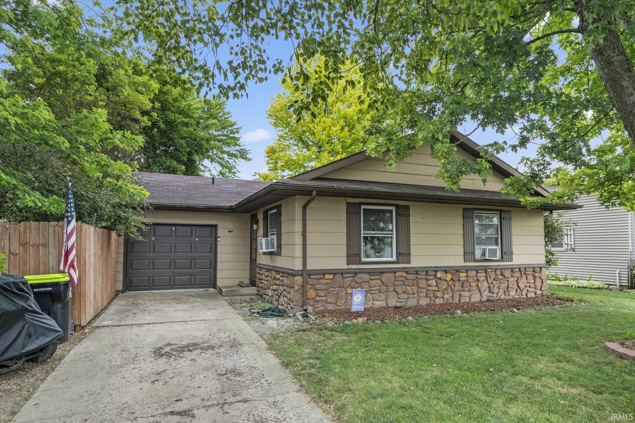 8 Topaz Drive