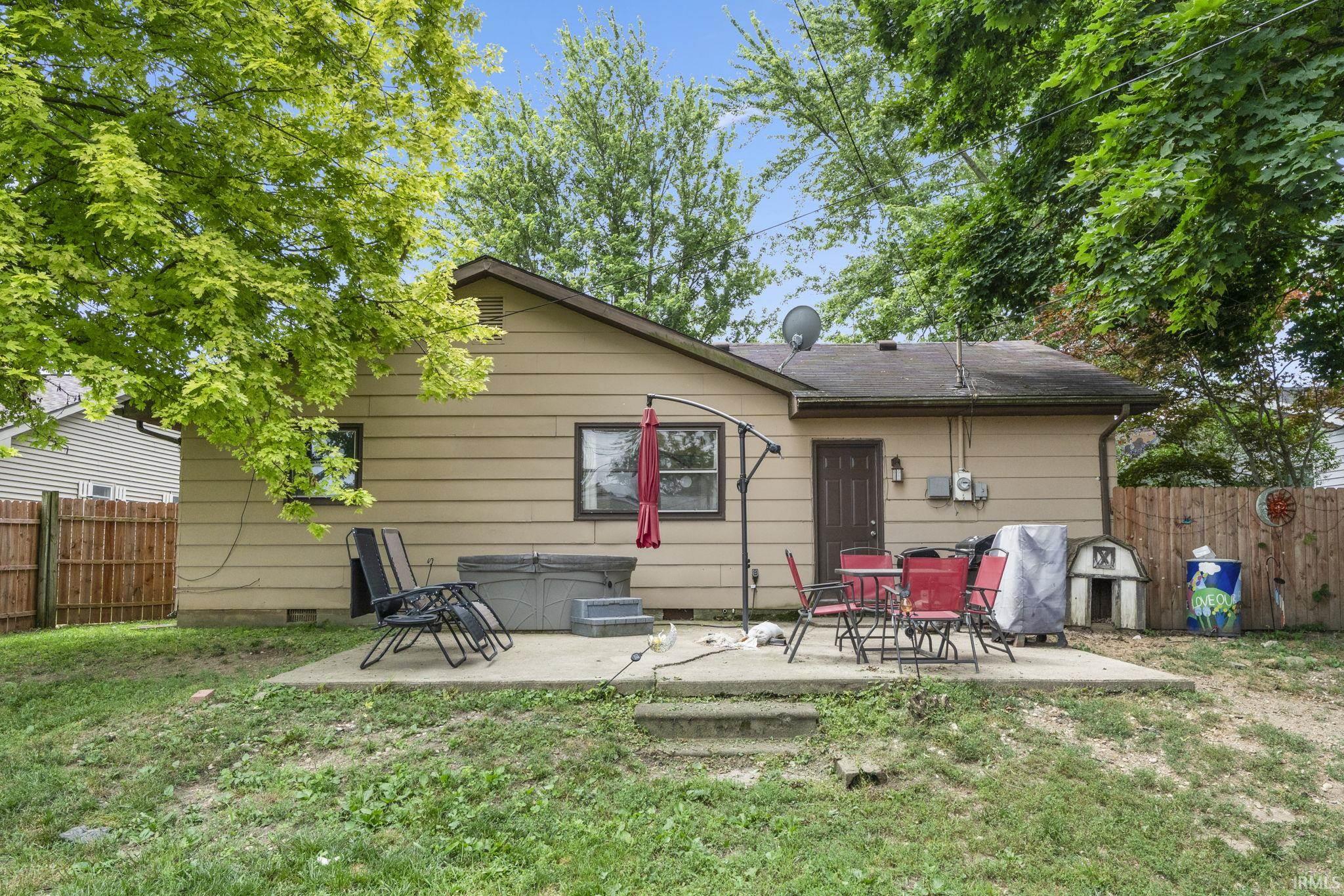 8 Topaz Drive