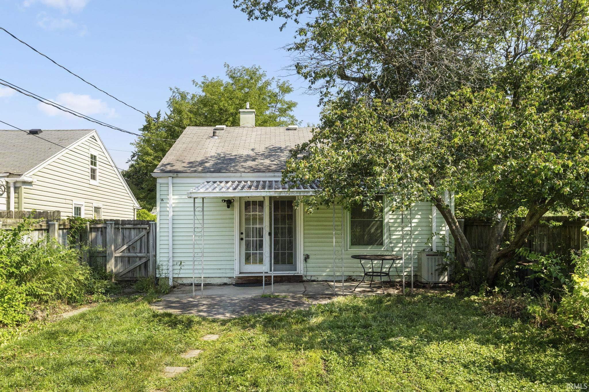 2736 Dodge Avenue