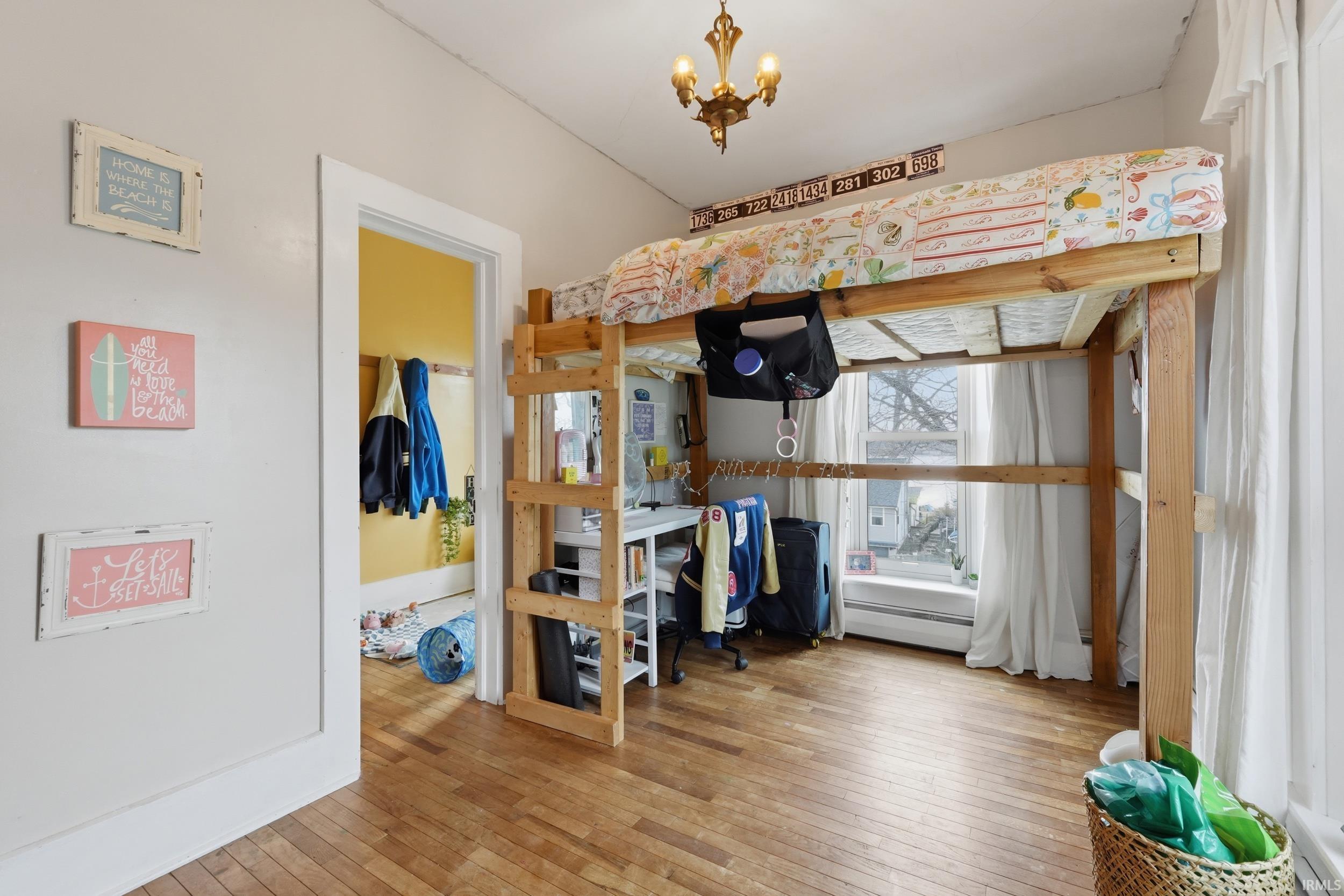 5188 W 625 N