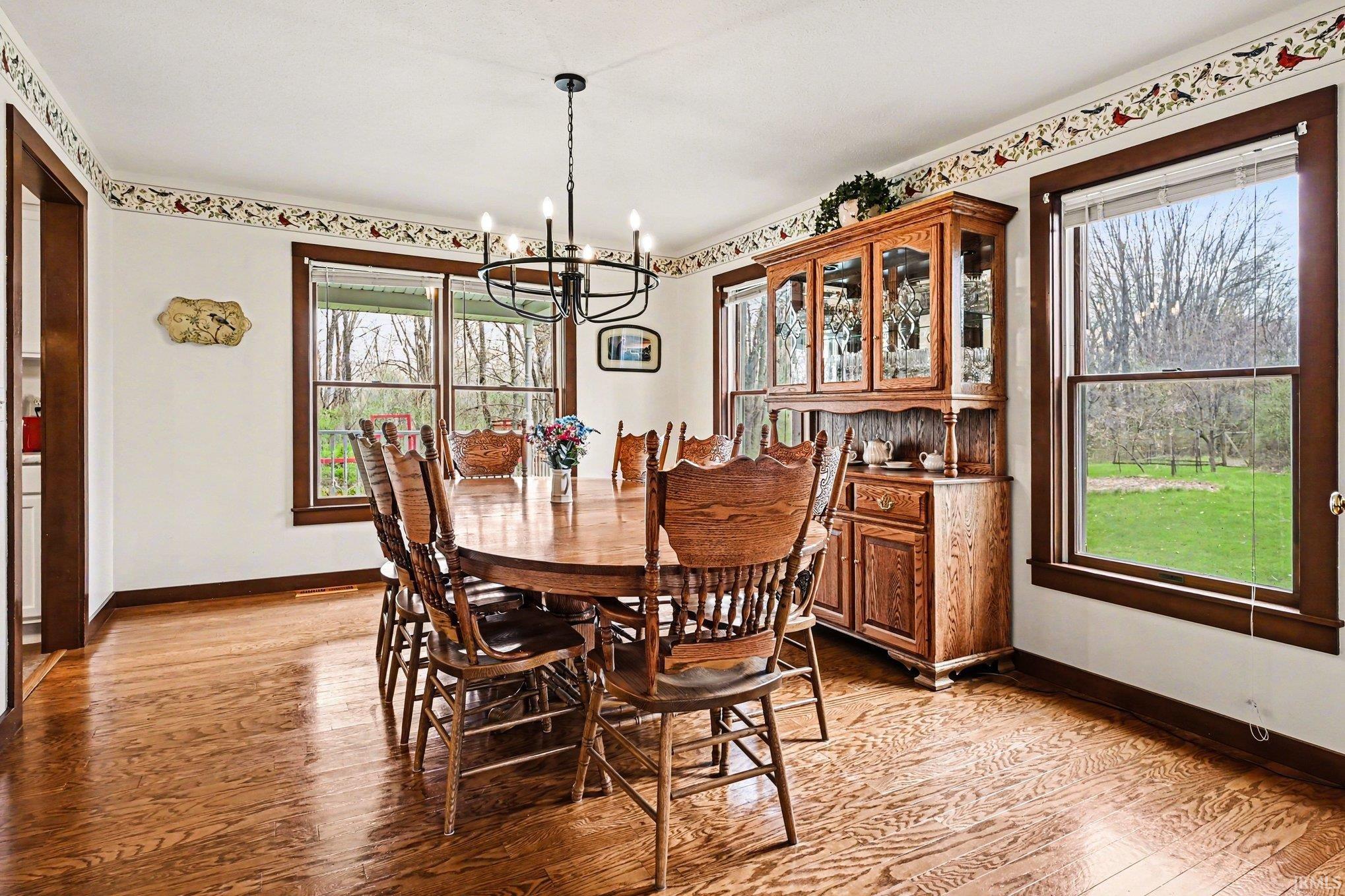 1305 Wooster Road