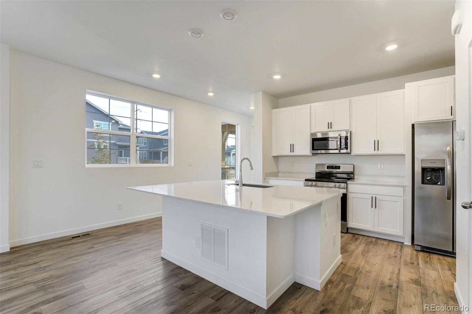 9048 Bondcliff Lane