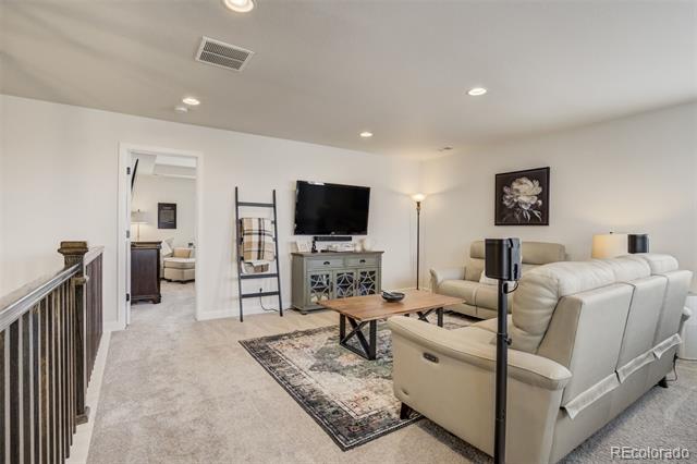 5059 Ditmars Lane