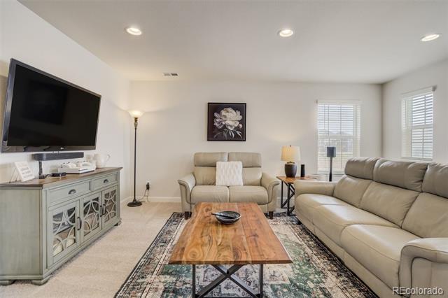 5059 Ditmars Lane