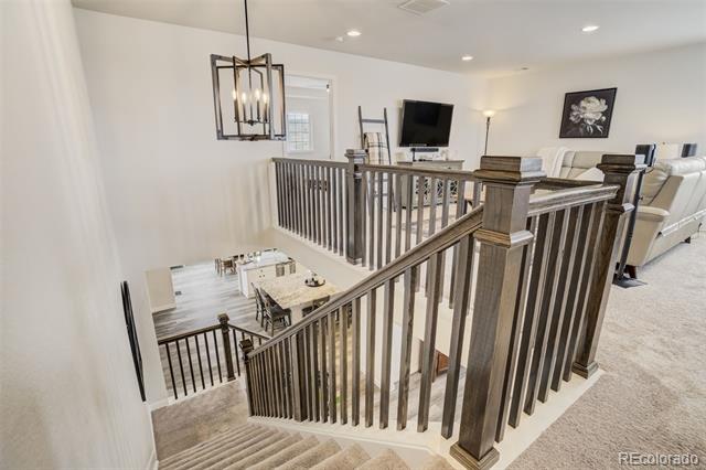 5059 Ditmars Lane