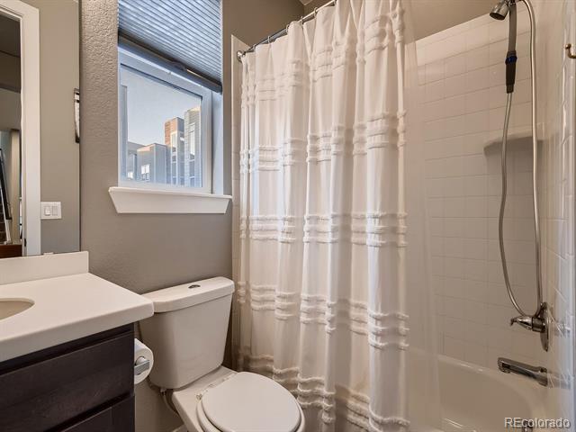 15818 E Broncos Place