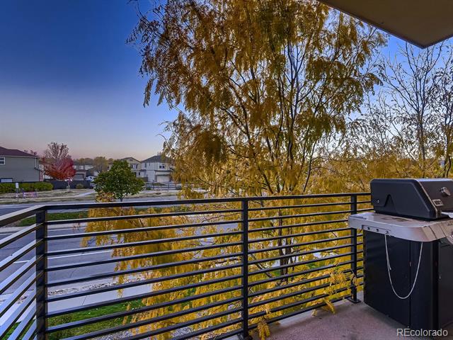 15818 E Broncos Place