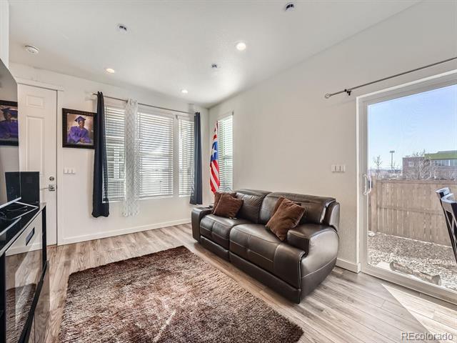 4987 N Walden Way