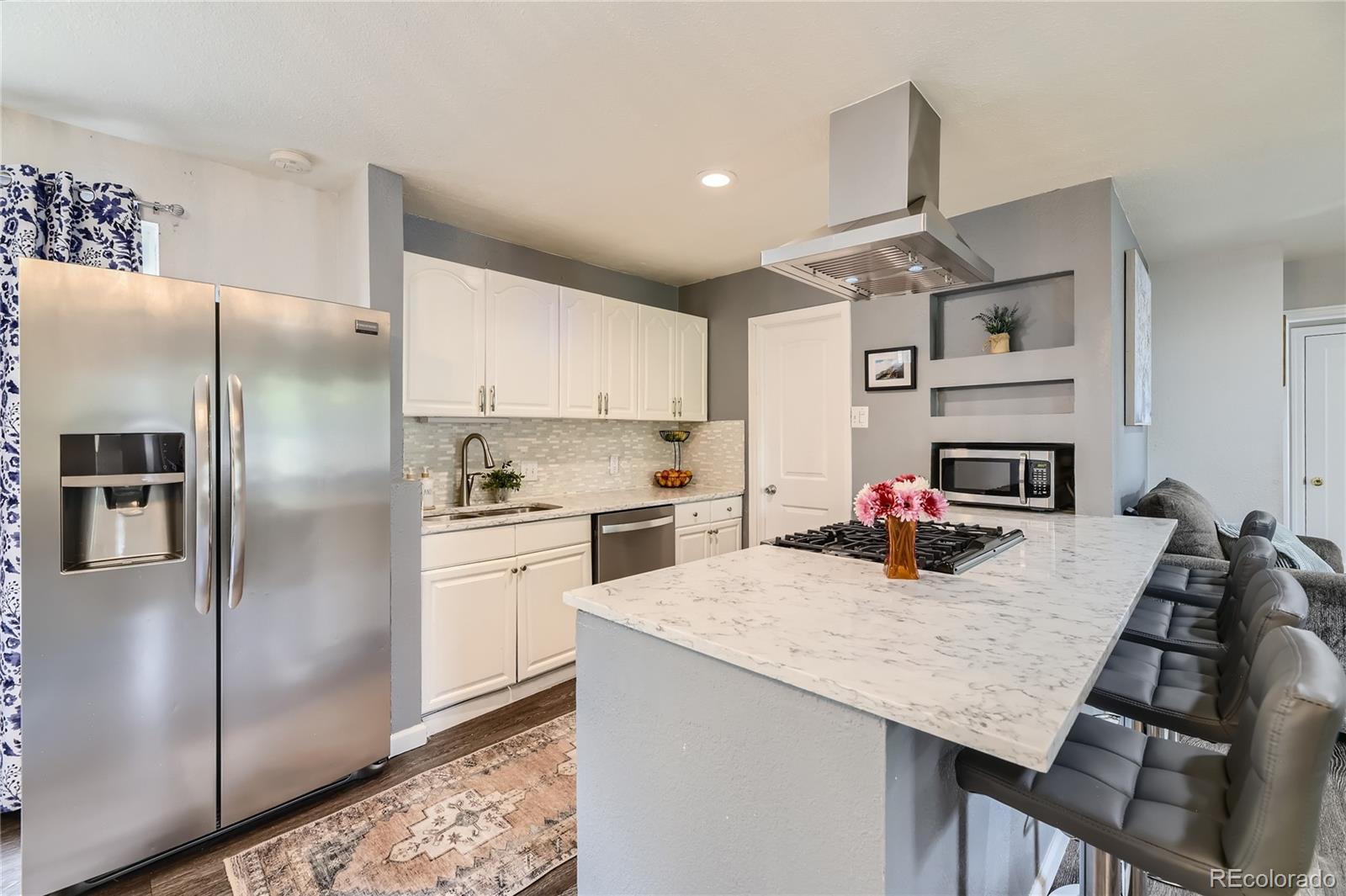 2015 S Julian Circle