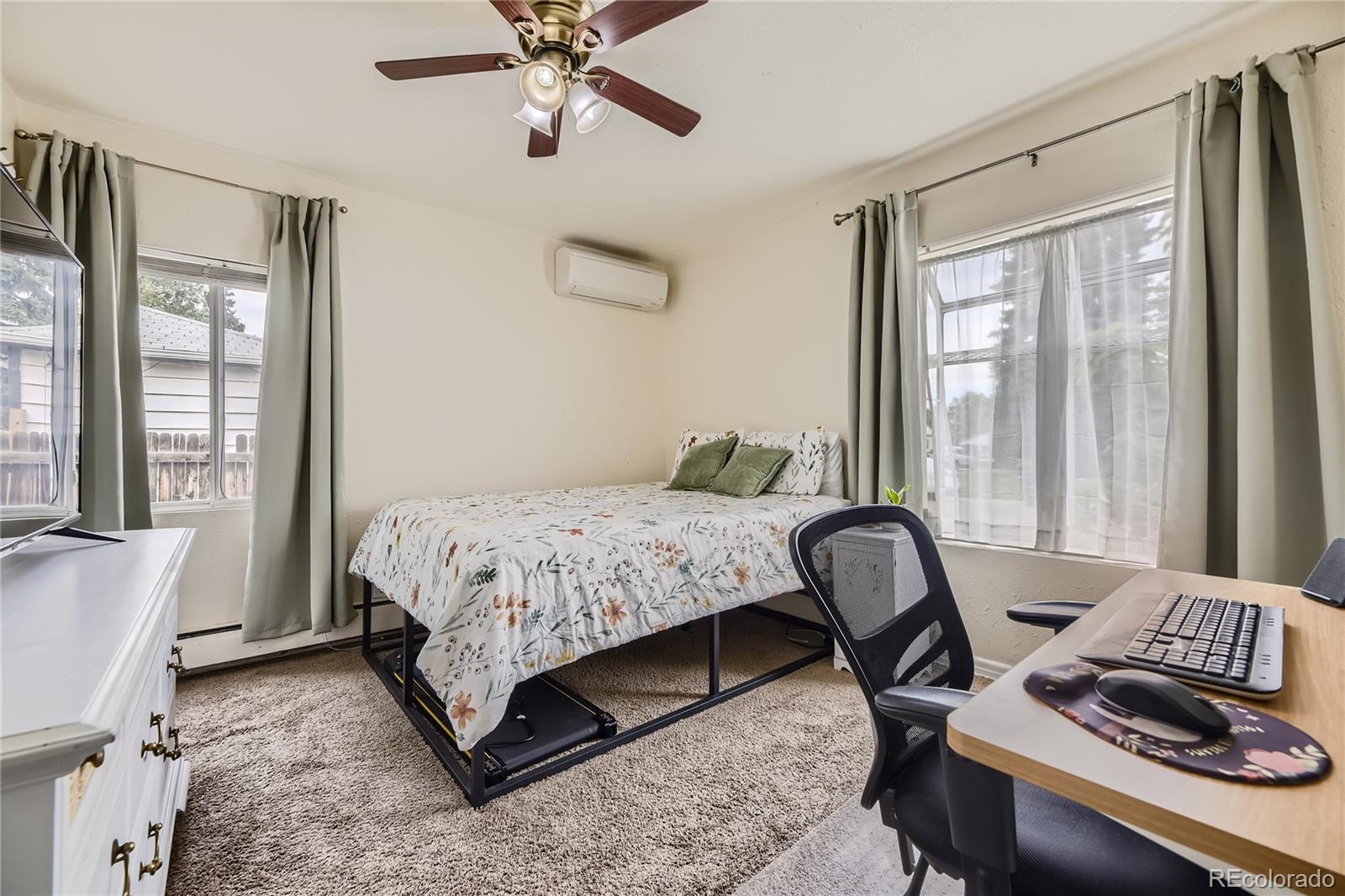 2015 S Julian Circle