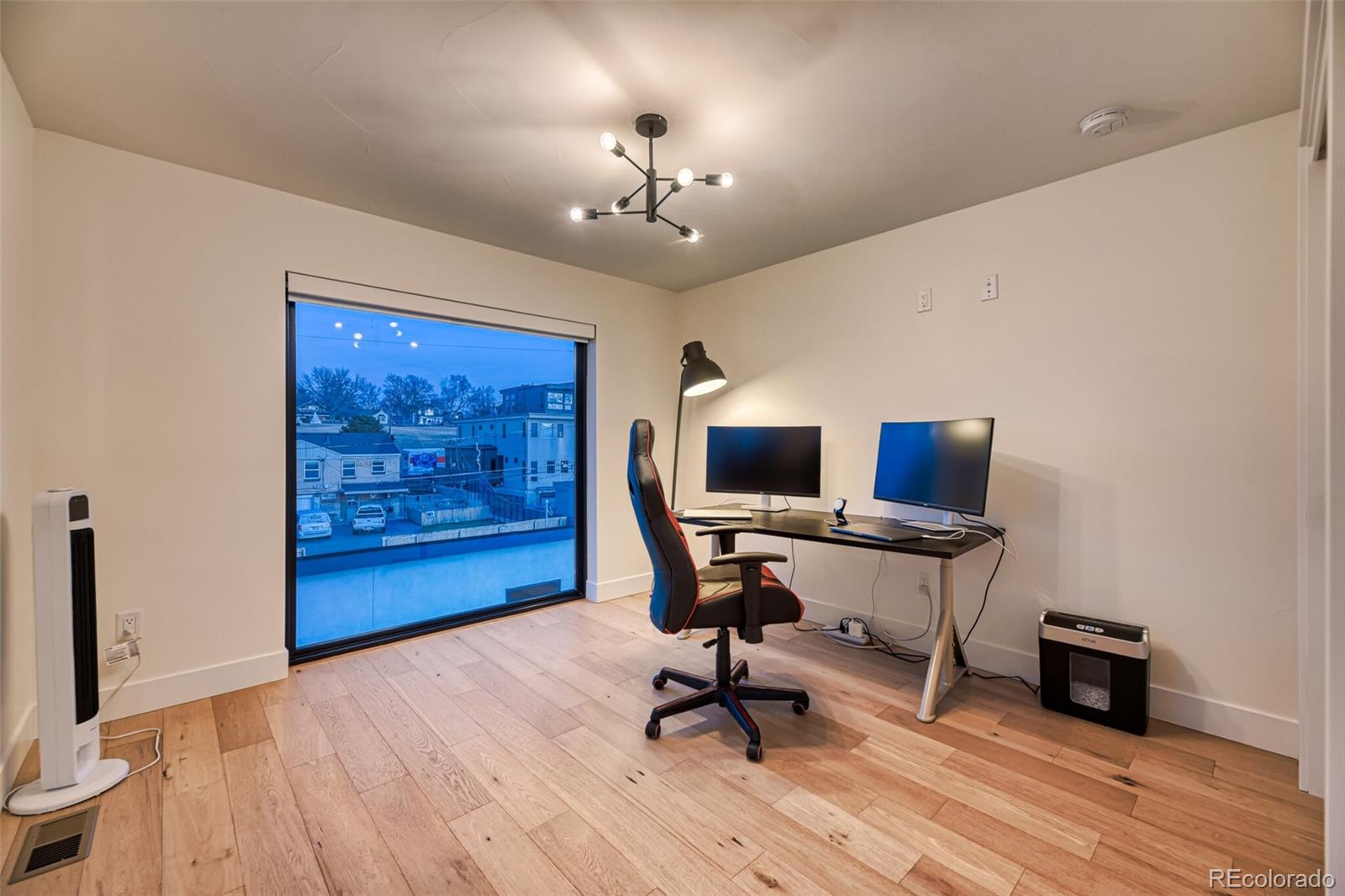 2526 S Lincoln Street